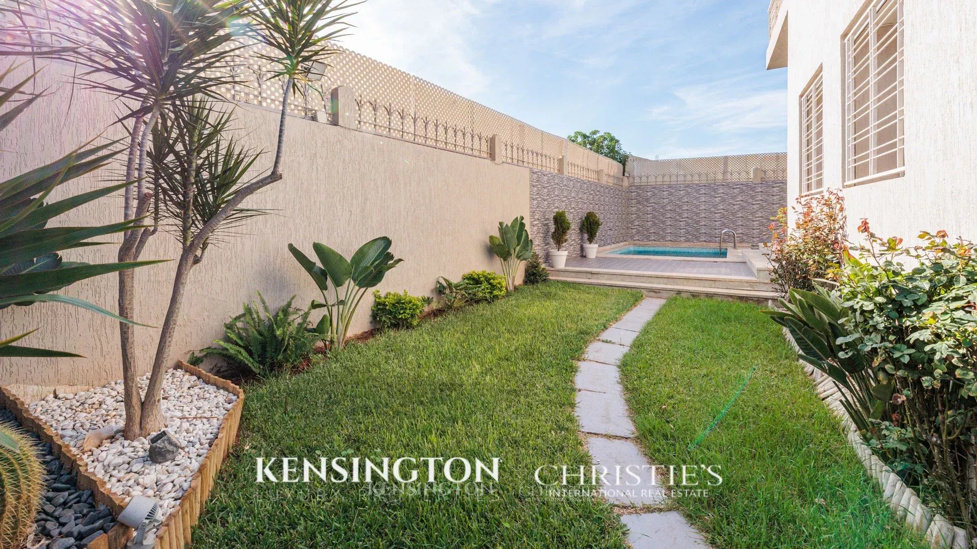 4 Bedroom Villa/Townhouse's Image 16