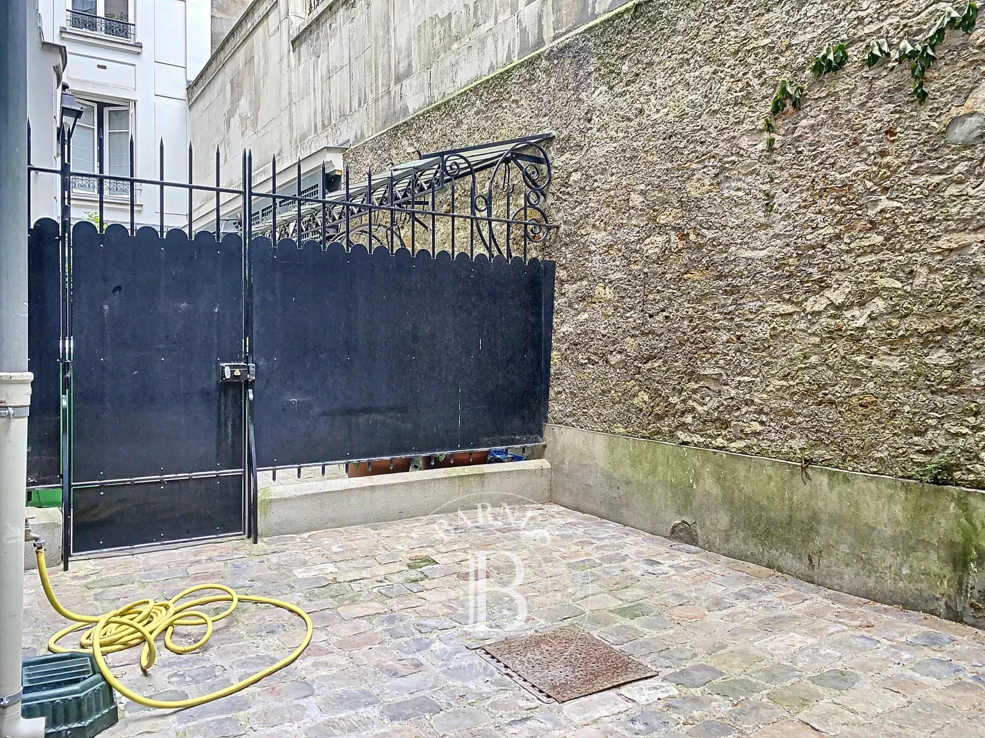 Daire Paris 9ème - picture 11