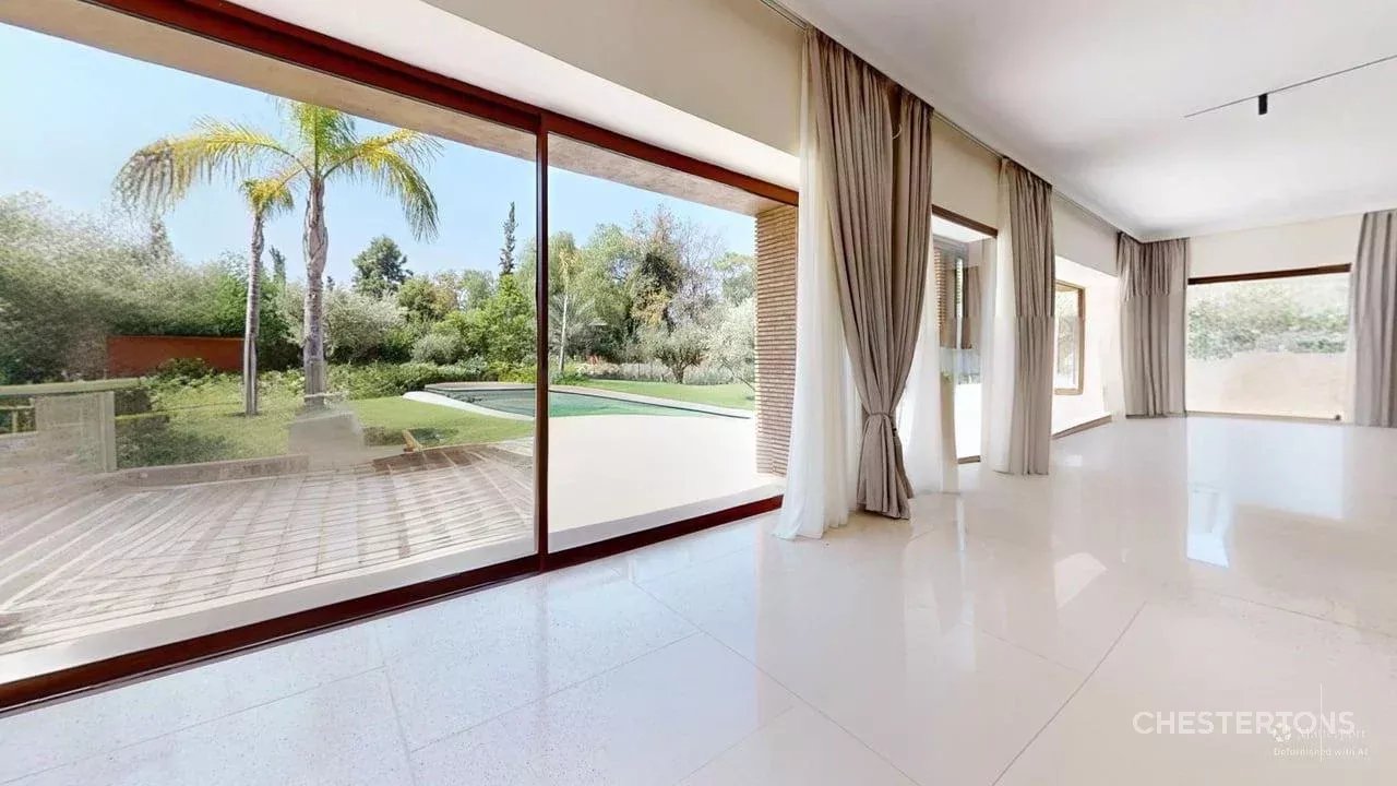  Image of Villa - 6 Bedrooms for Sale in Marrakech-Ménara-Marrakech-Morocco, Image 6
