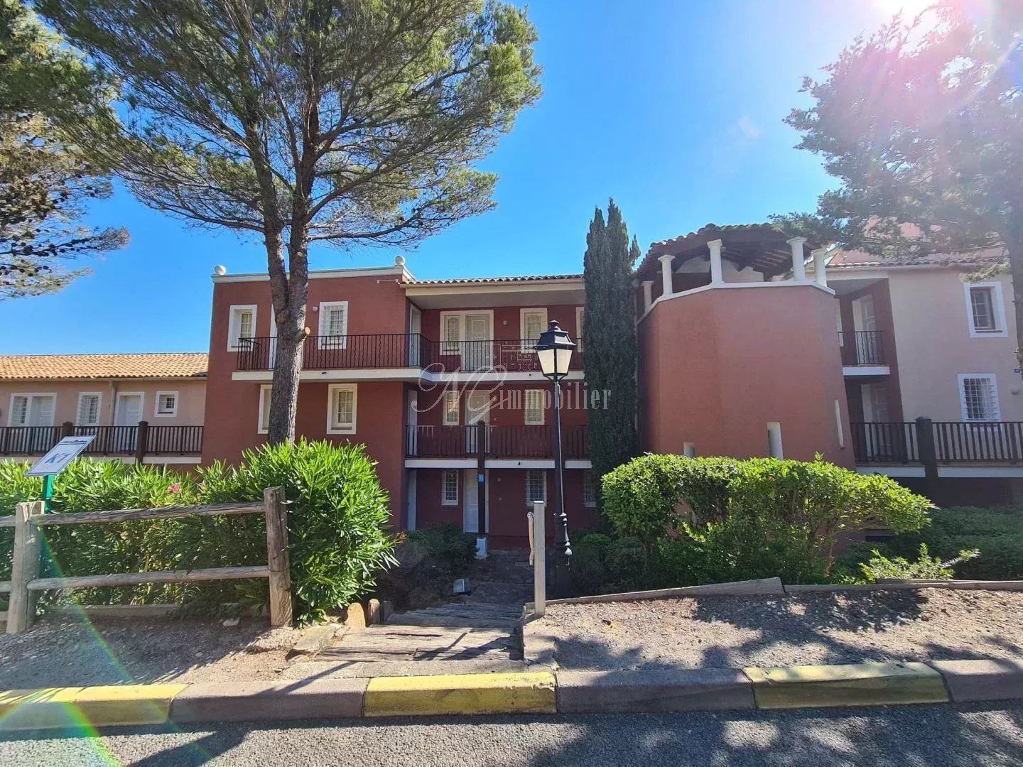 Agence immobilière de 