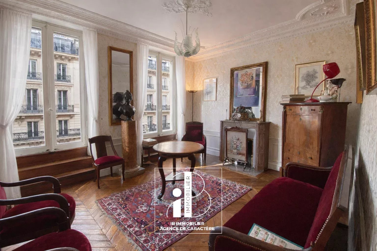 FONTAINEBLEAU RUE GRANDE BUREAUX DE 86 M² A LOUER