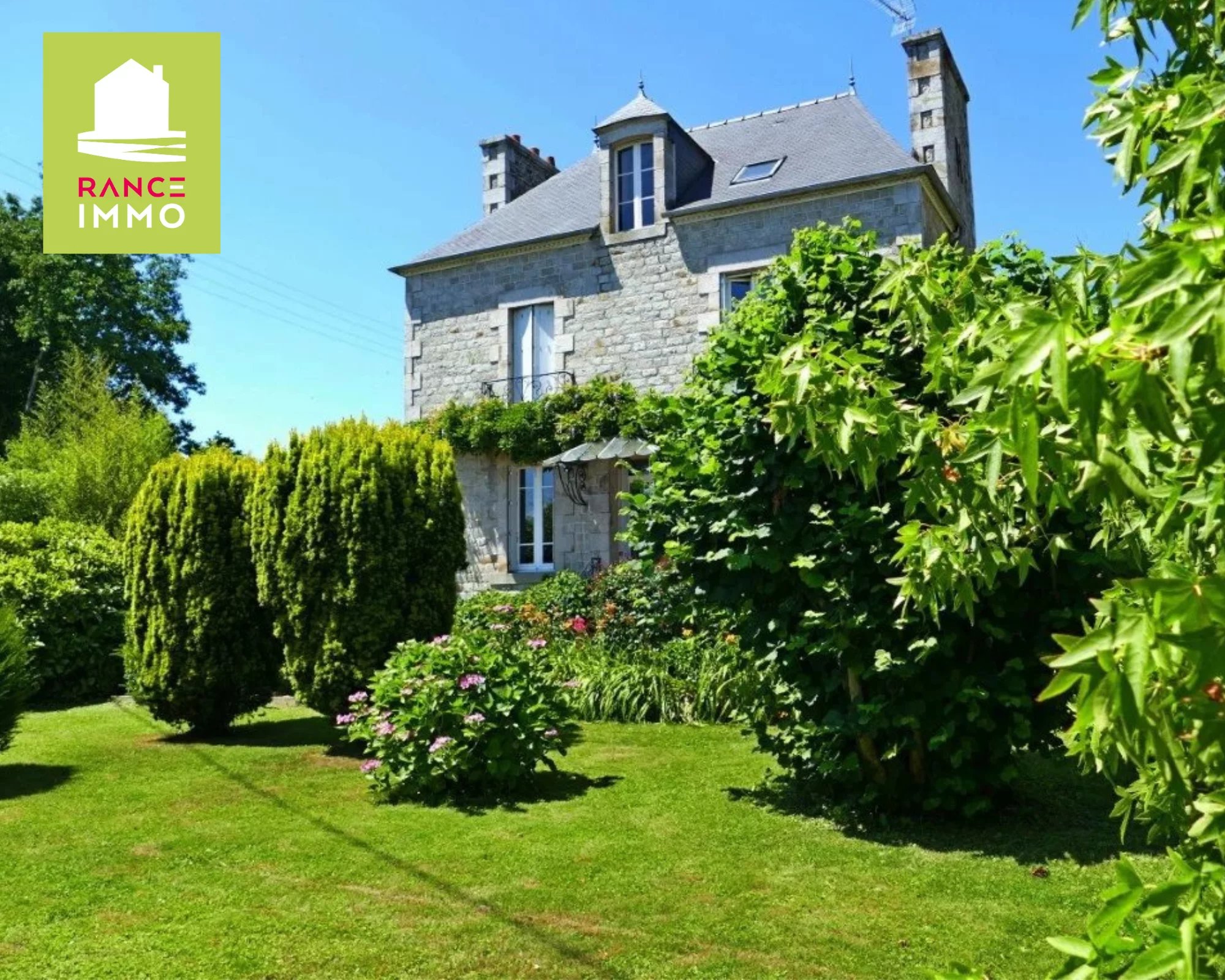 Maison de maître indépendante avec vaste jardin à Plouër-sur-Rance