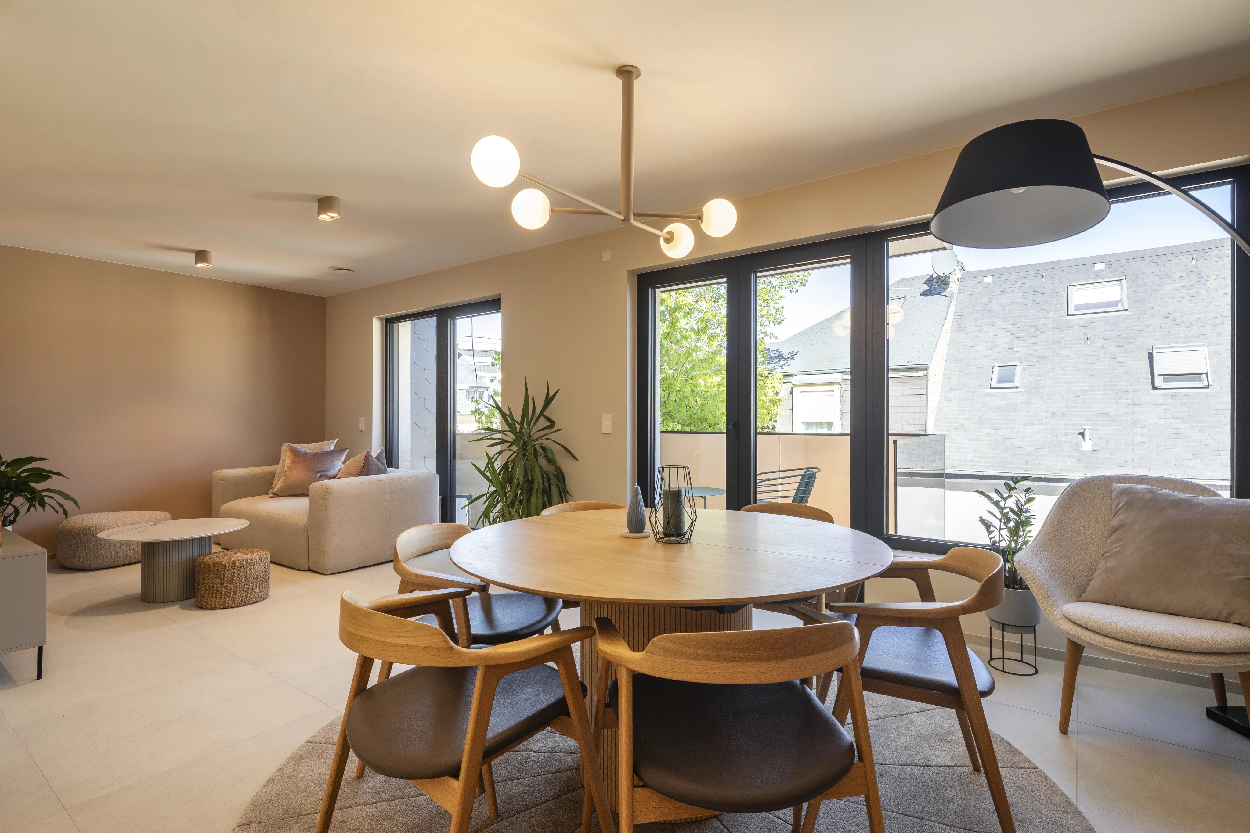 property-featured-image