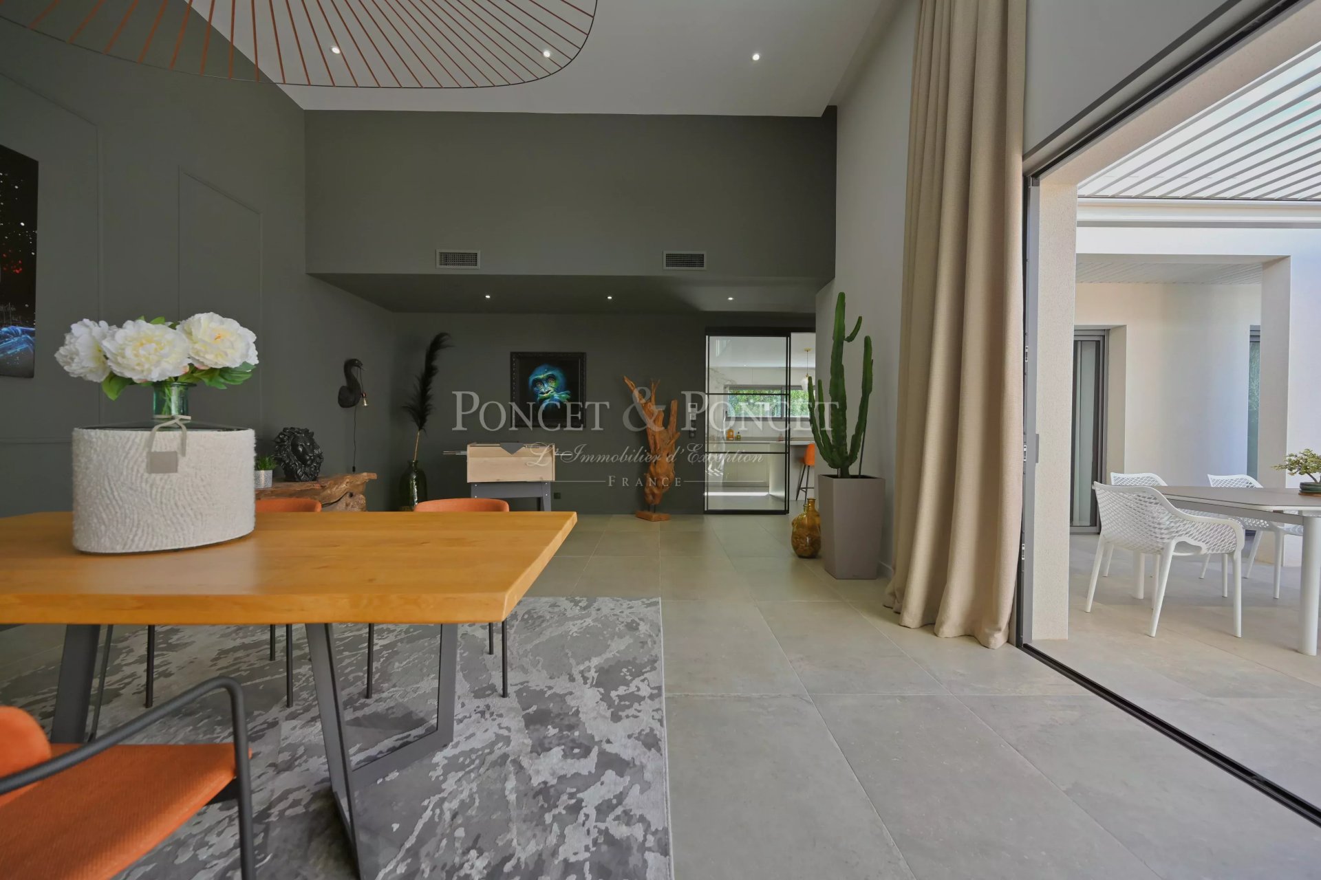 4 Bedroom Villa/Townhouse's Image 6