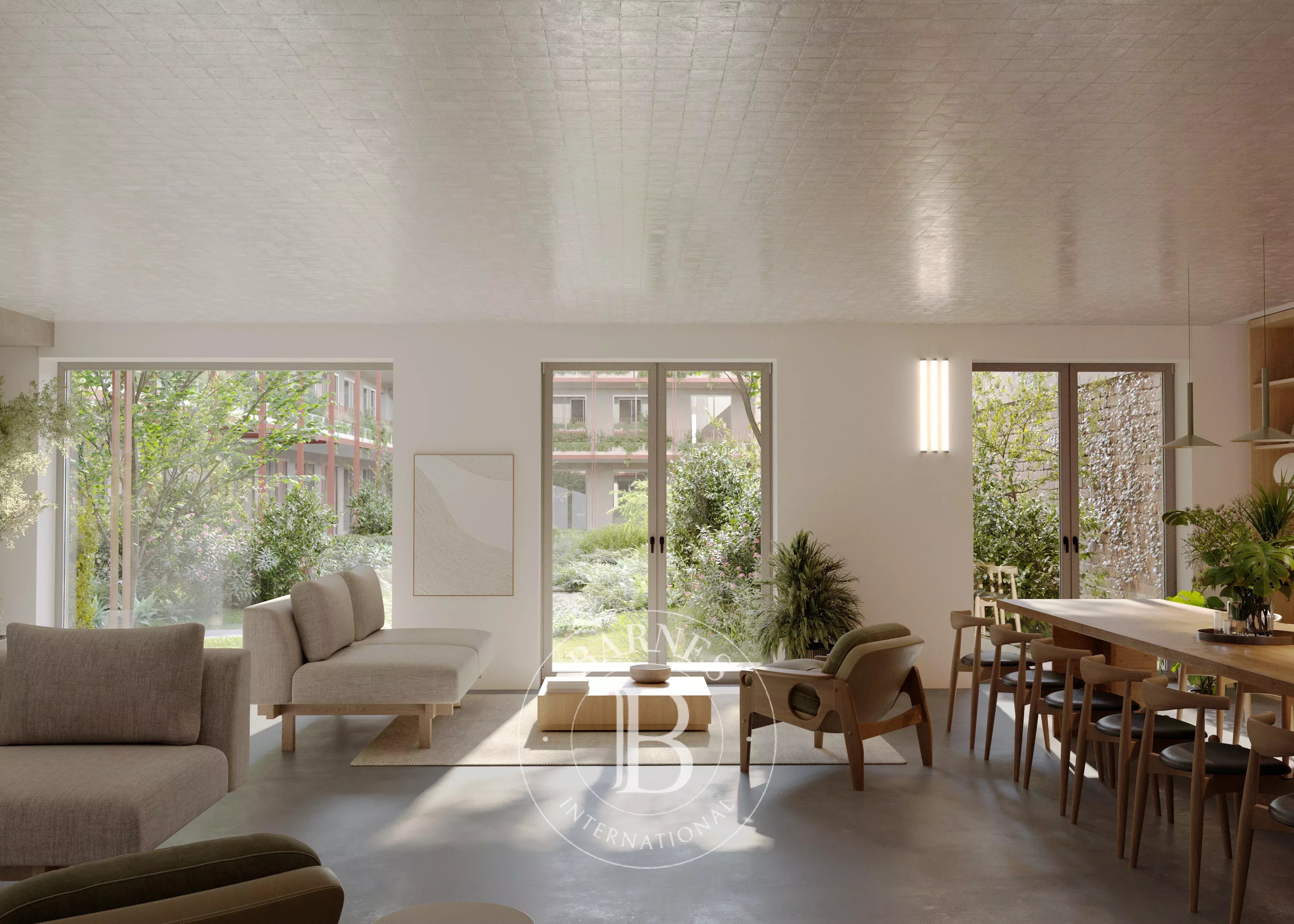 Living in a dynamic neighborhood near the Tagus River