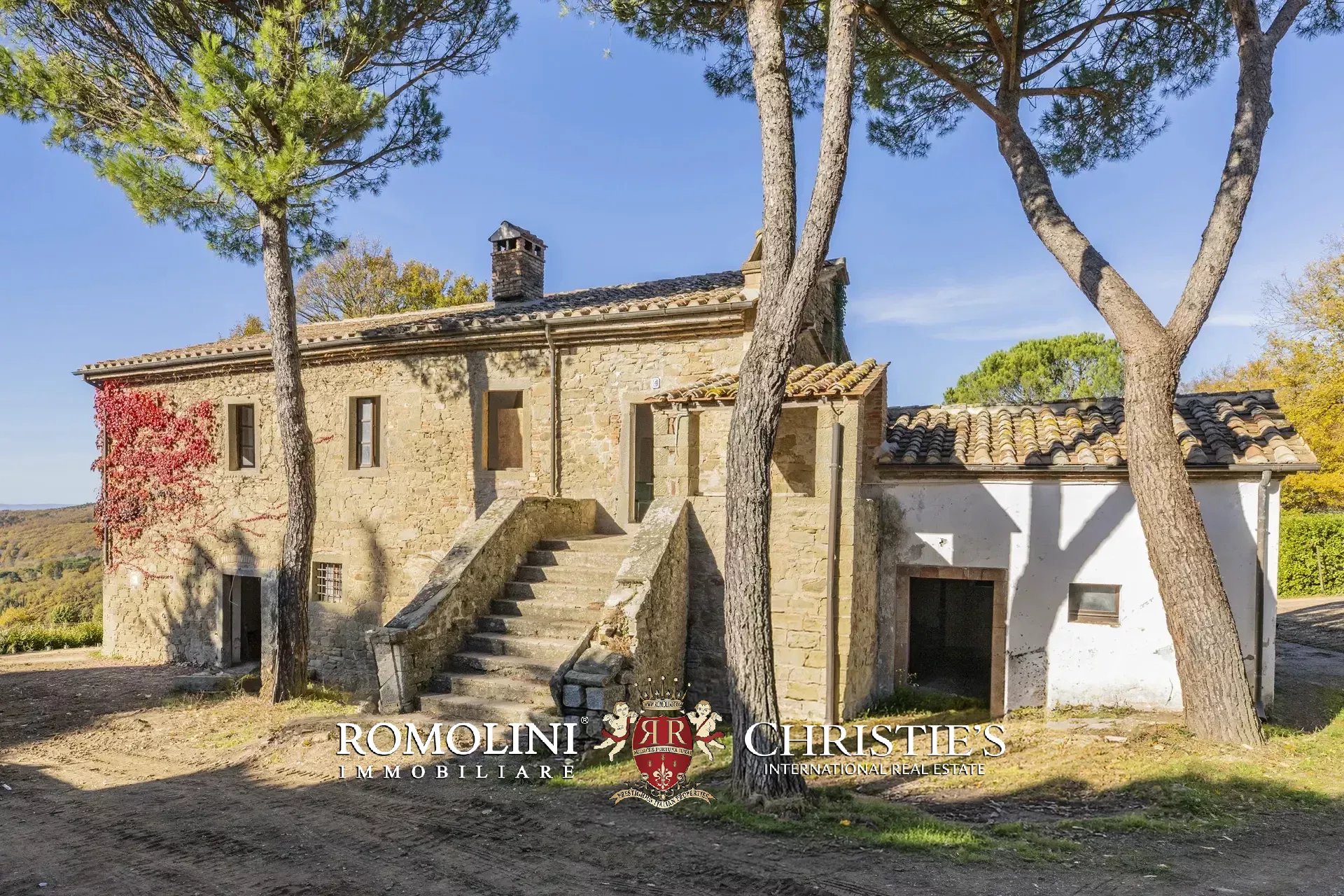 7 Bedroom Villa/Townhouse's Image 37