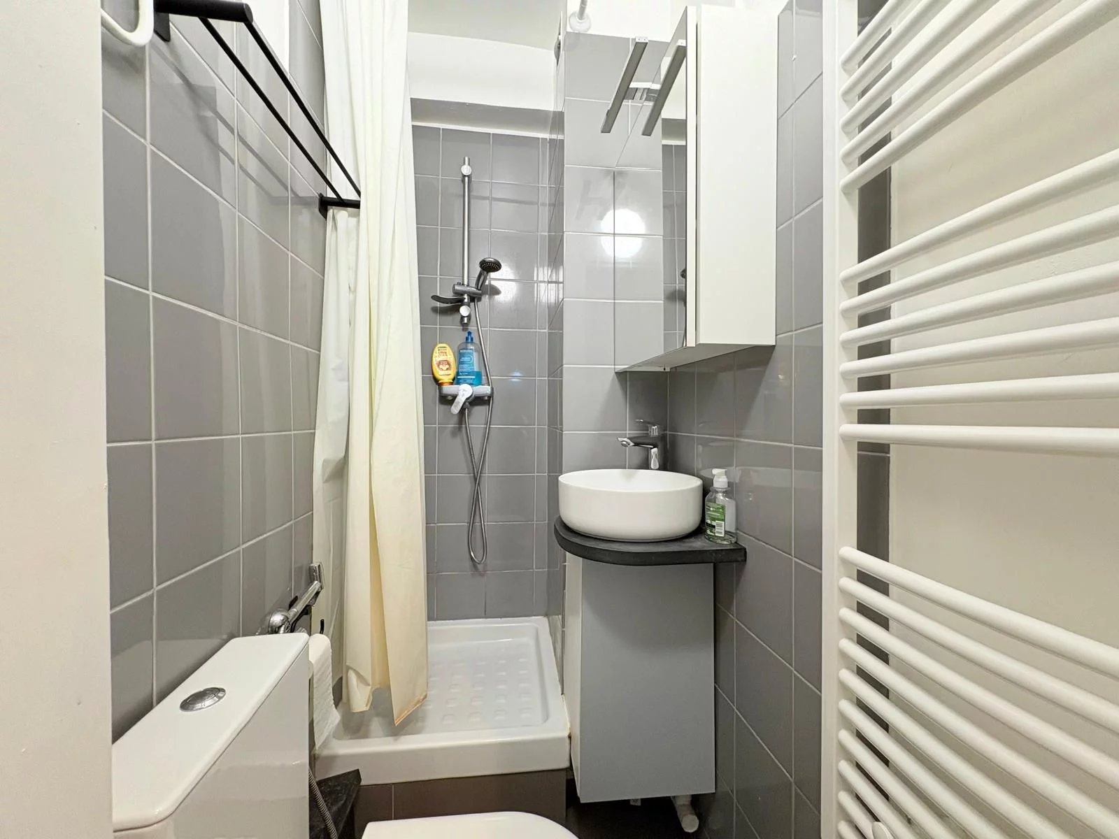 Studio tout confort aux Batignolles ! - Photo 5