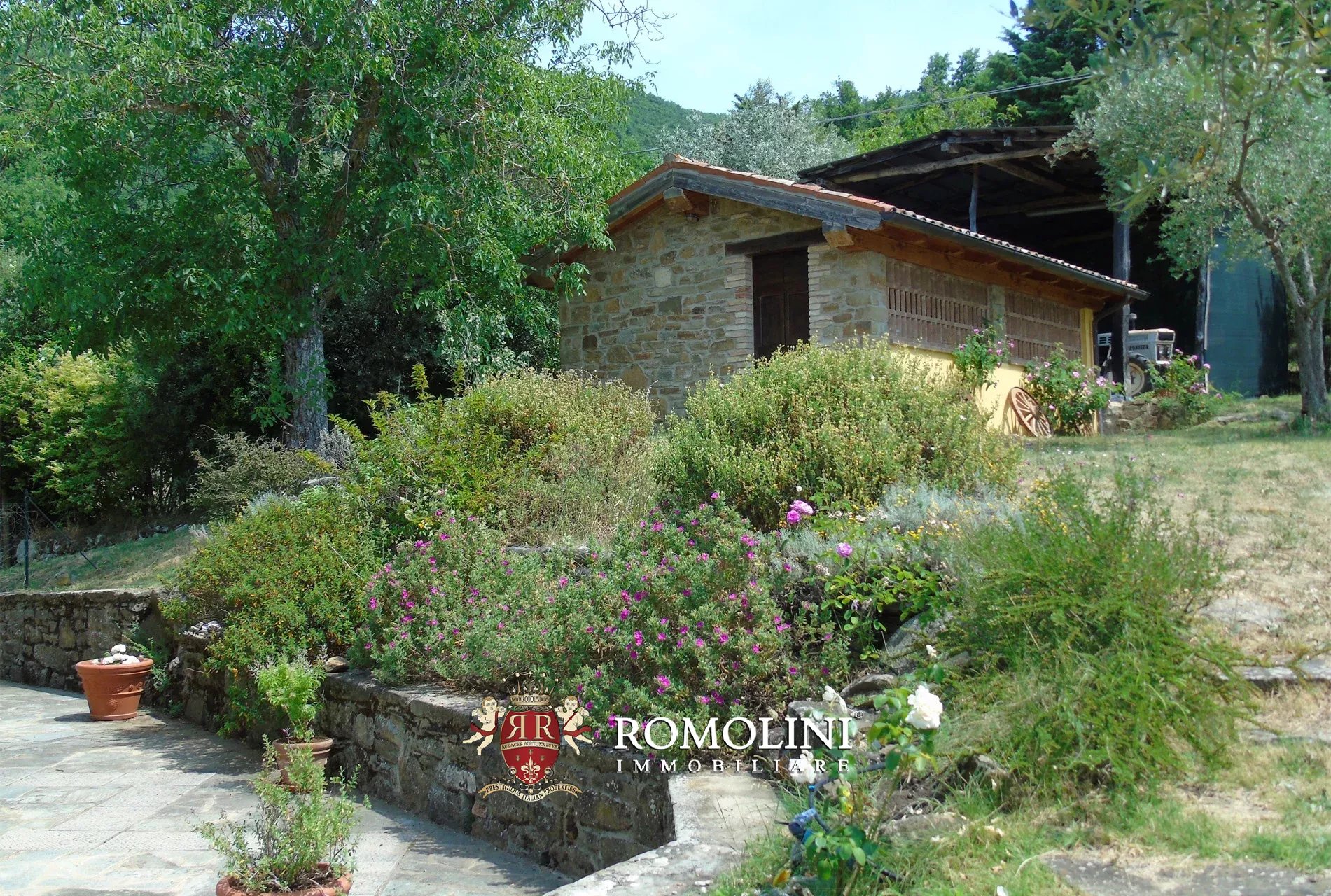11 Bedroom Villa/Townhouse's Image 11