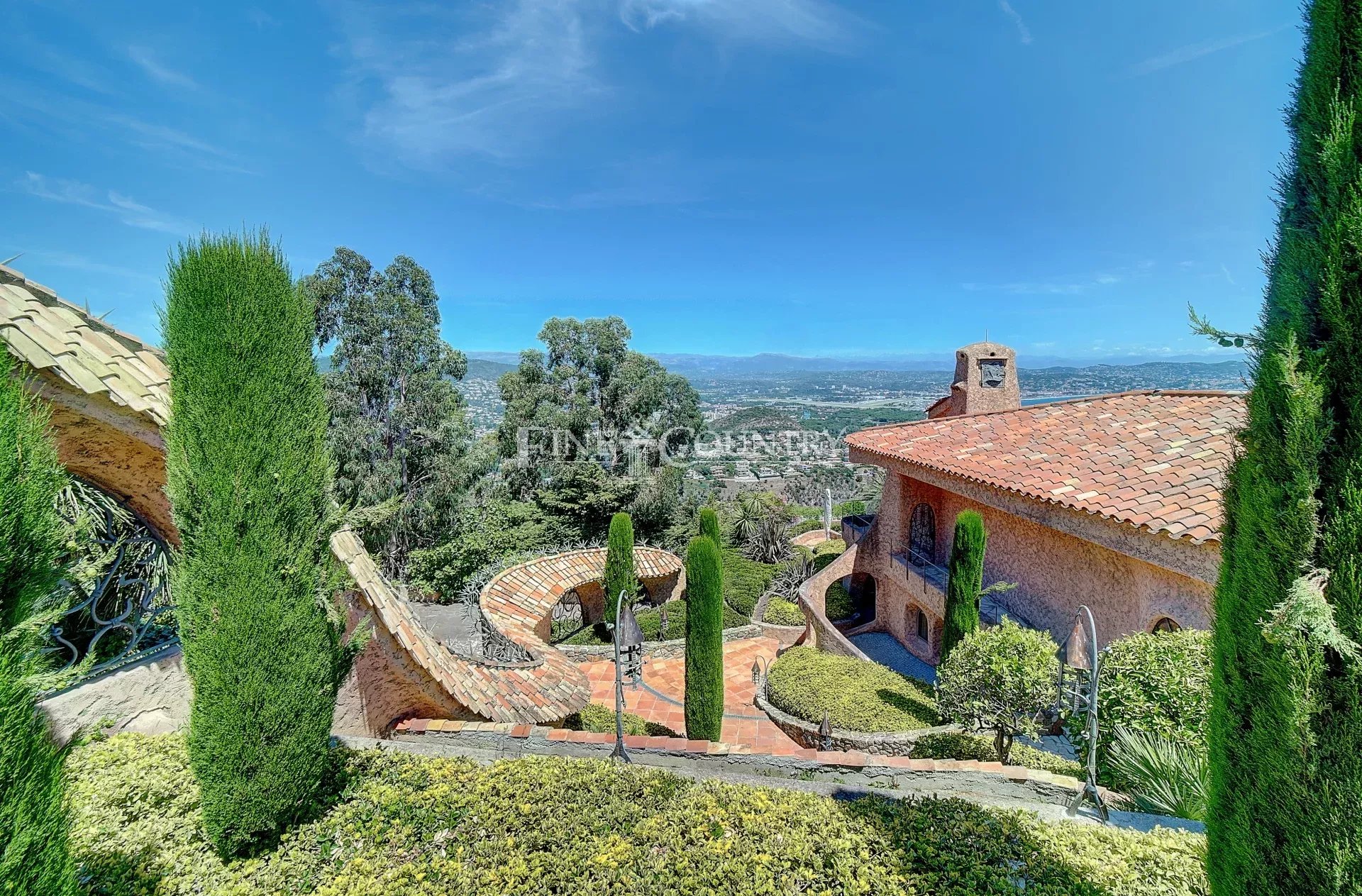 Photo of Villa with 360*C panoramic sea view for Sale in Theoule-Sur-Mer