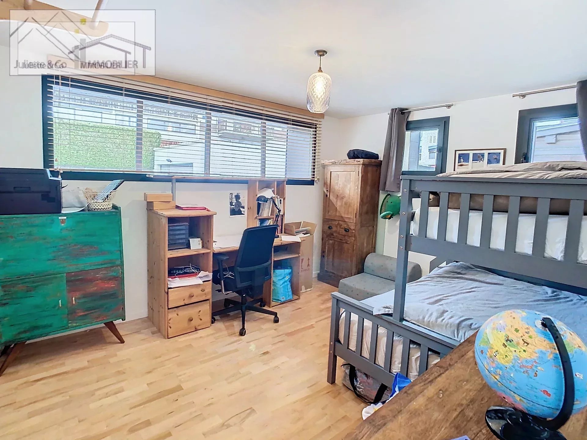 Photo of 4 bedroom for sale in center with garden