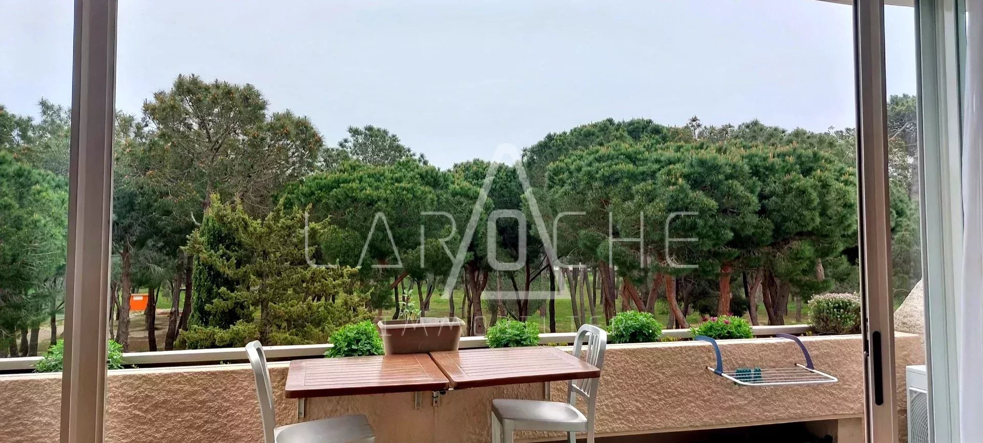 APPARTEMENT FRONT DE MER