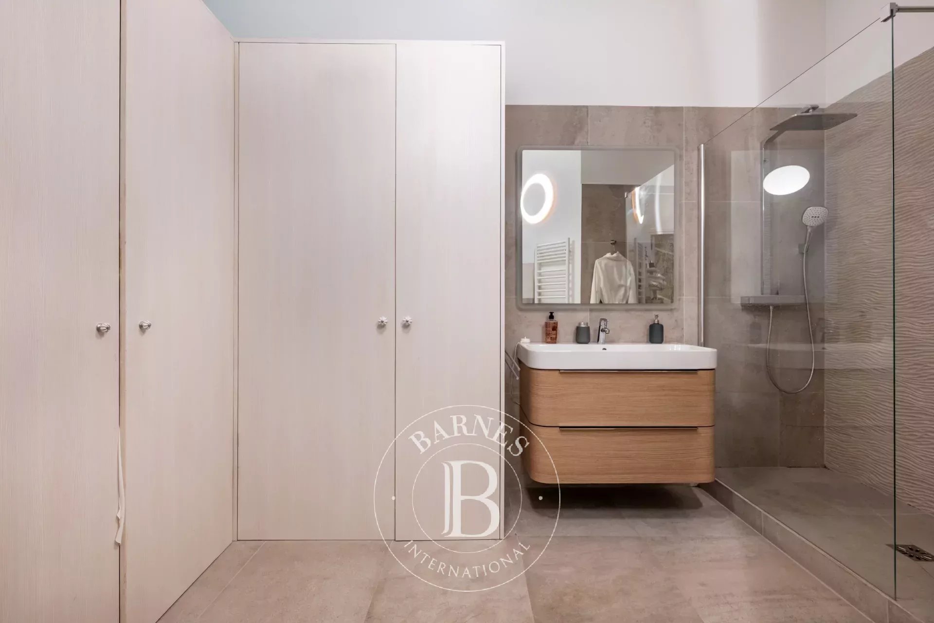 Daire Paris 3ème - picture 14