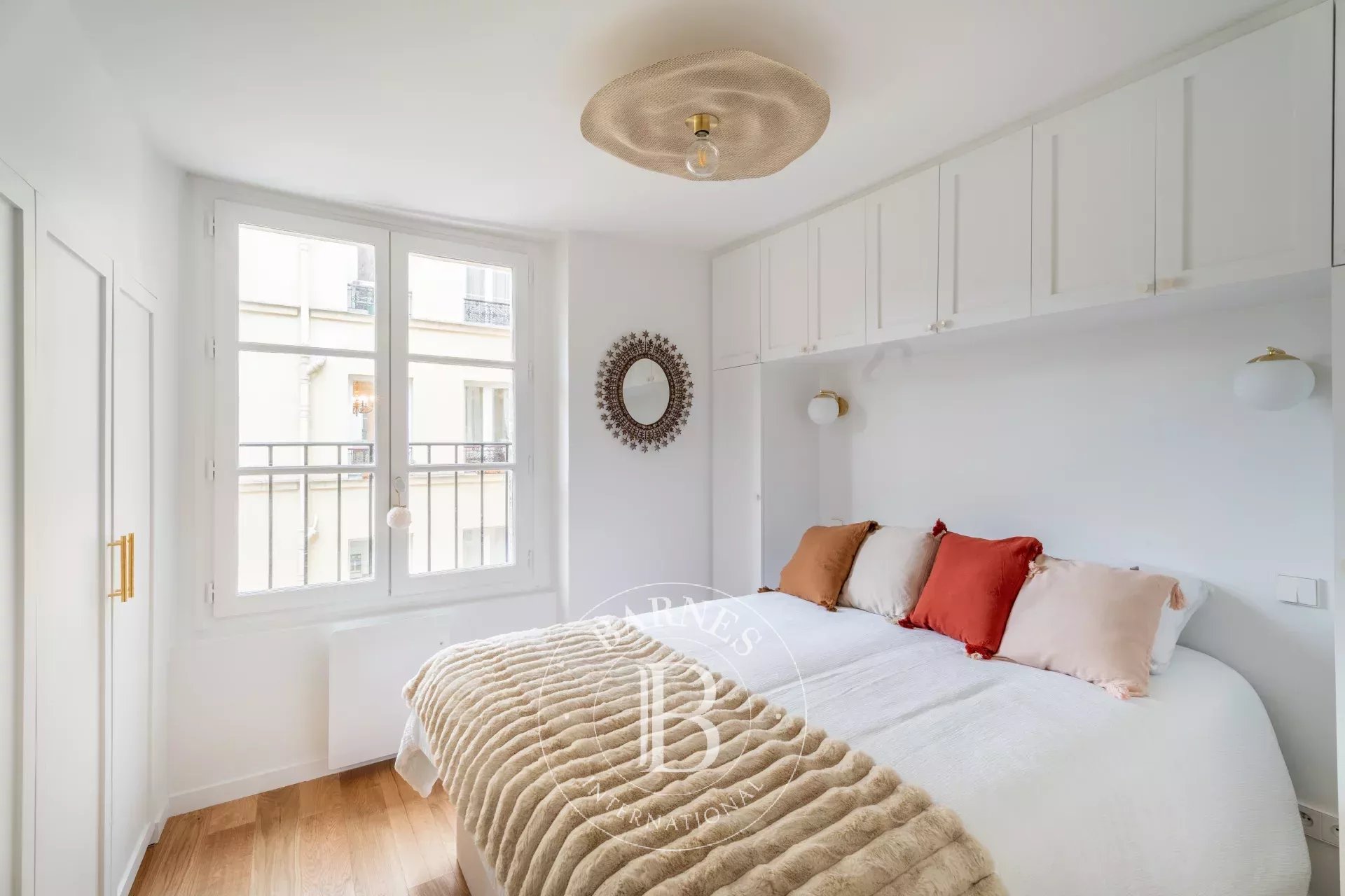 Daire Paris 3ème - picture 9