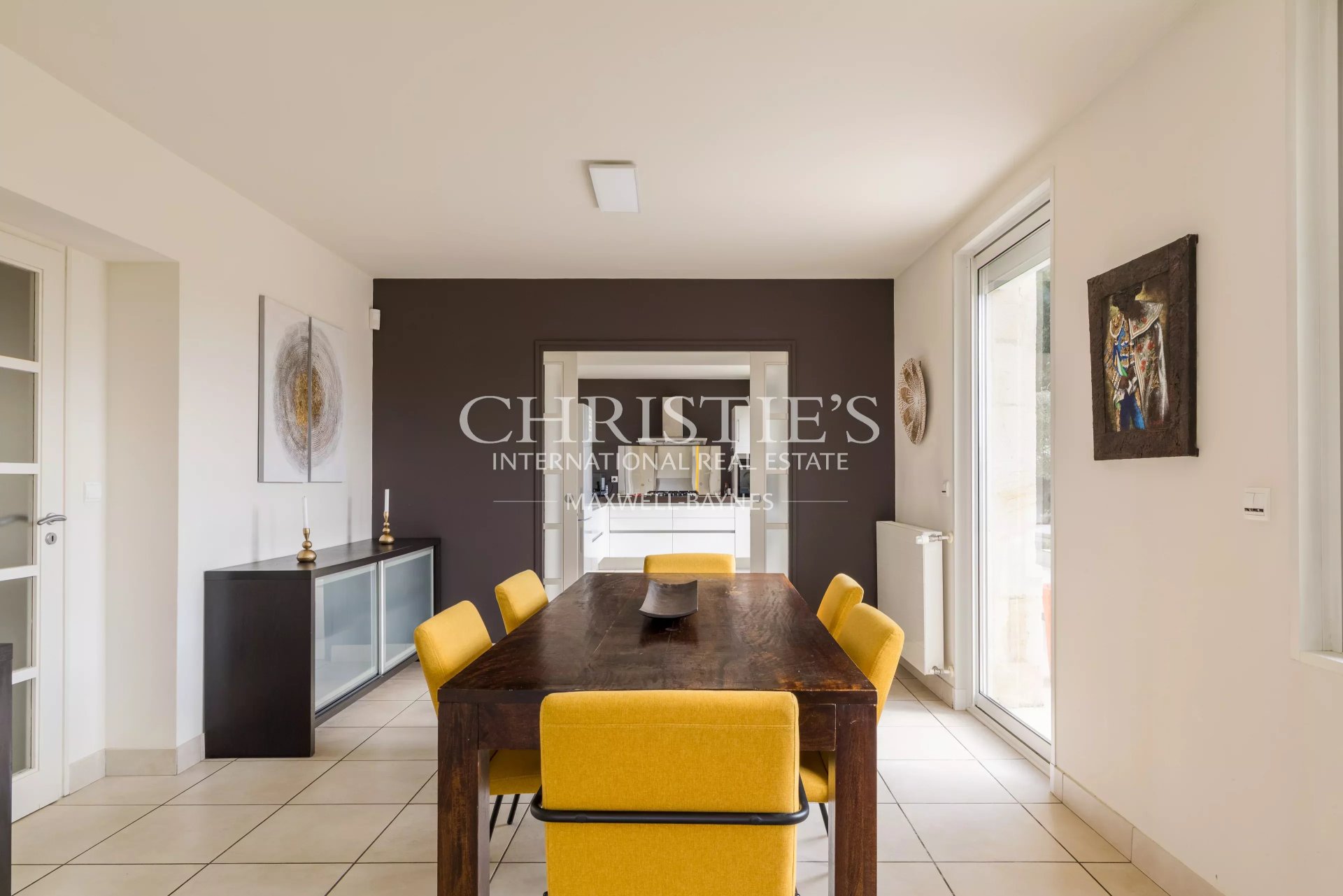 4 Bedroom Villa/Townhouse's Image 7