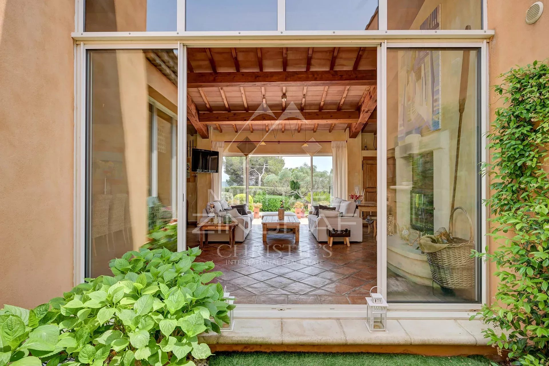 4 Bedroom Villa/Townhouse's Image 7
