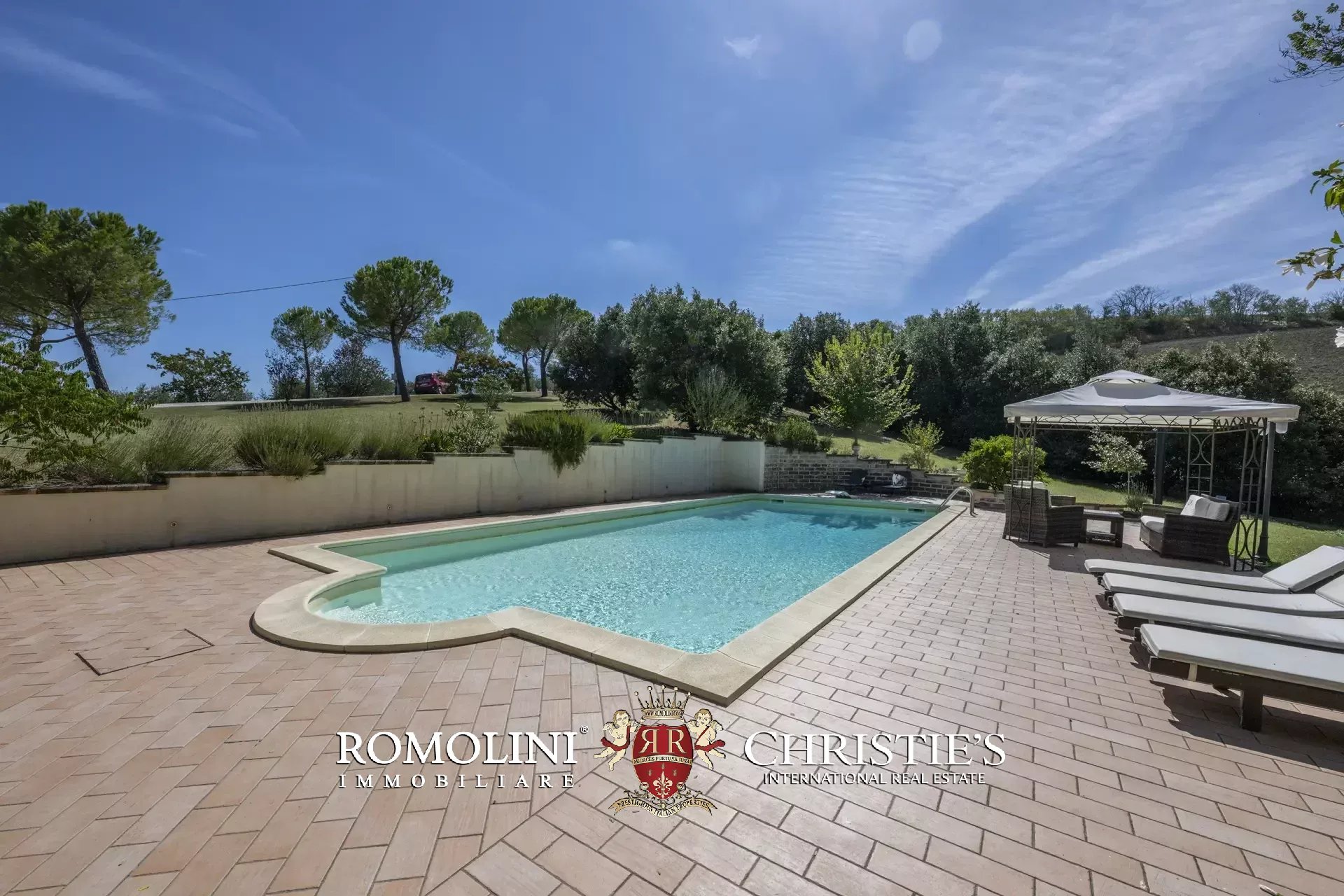 4 Bedroom Villa/Townhouse's Image 11