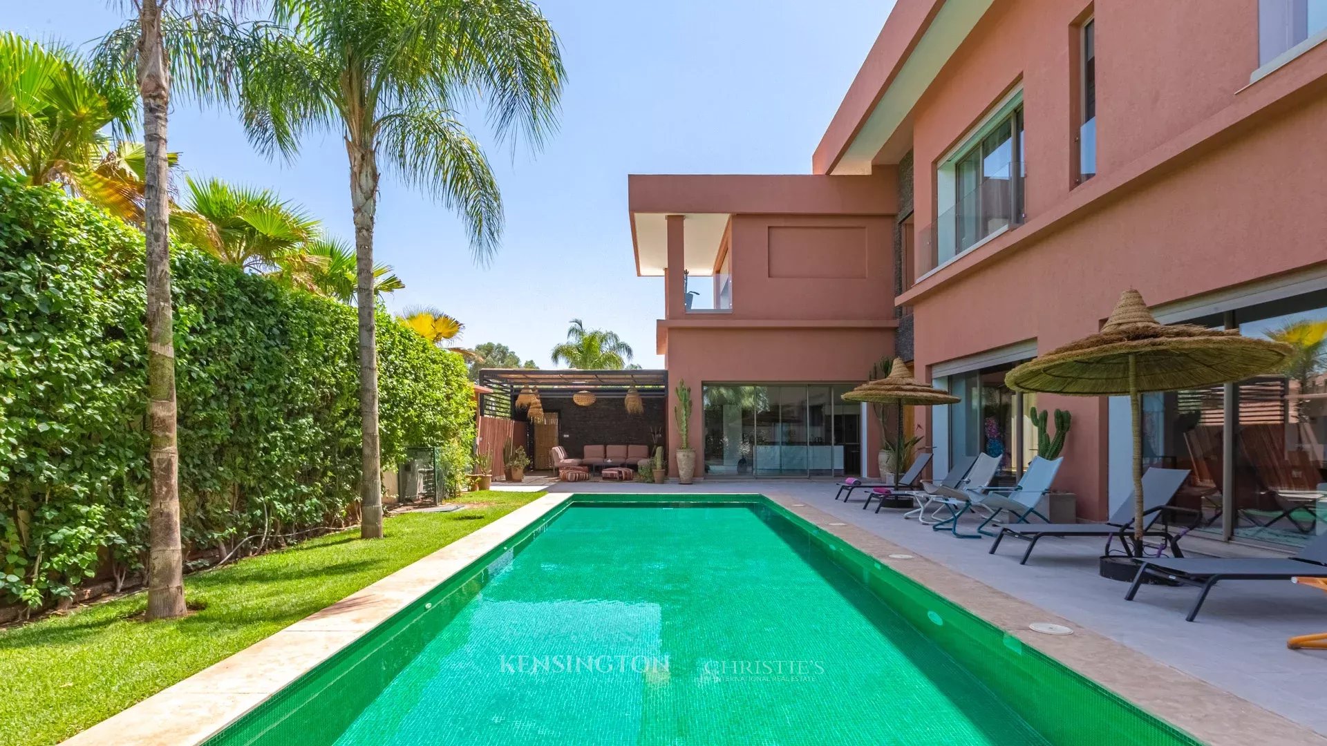 5 Bedroom Villa/Townhouse's Image 6