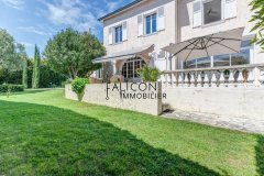 5-Bedroom Villa in Nice — photo 1 of 7
