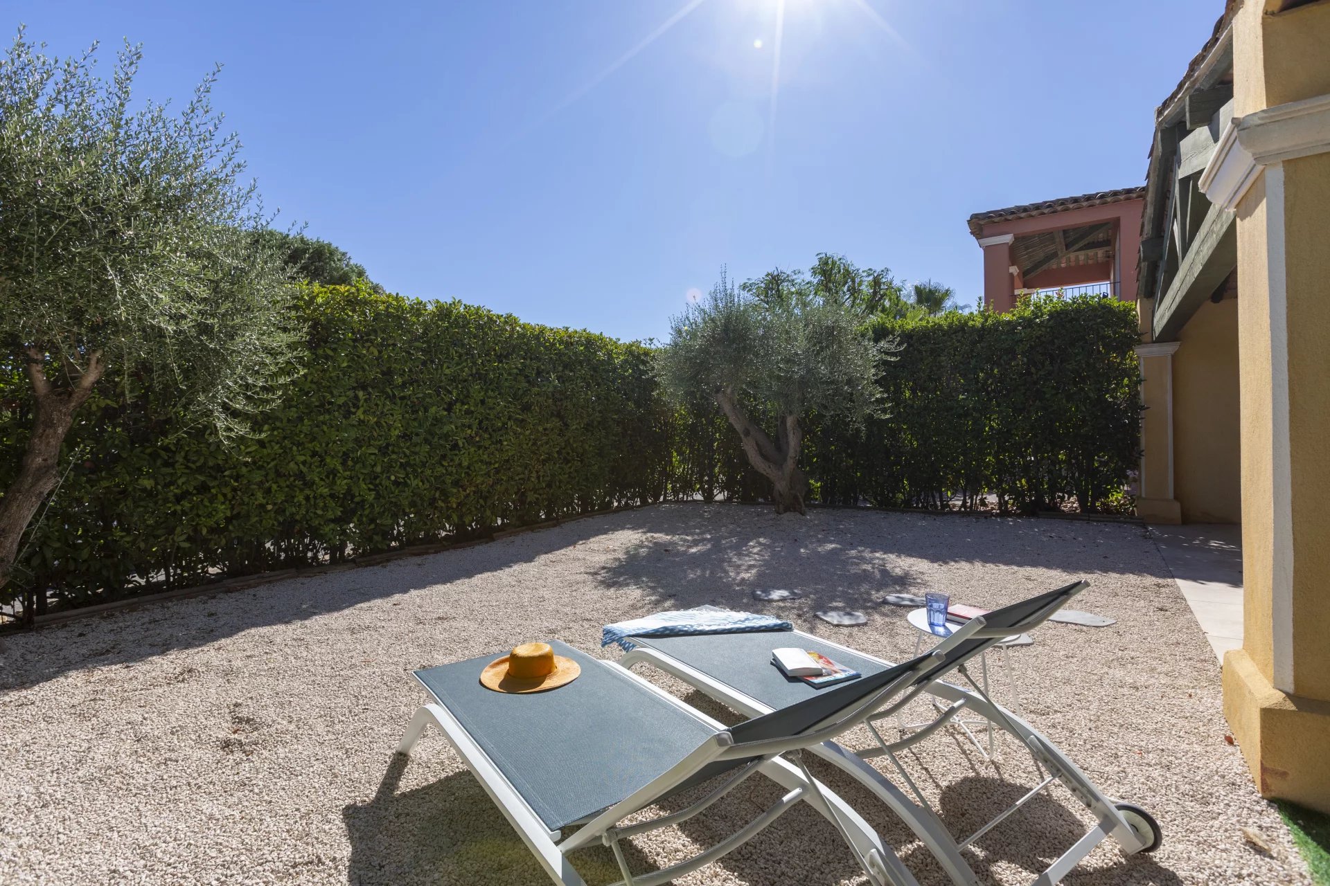 Recent villa in a secure domain - Sainte Maxime