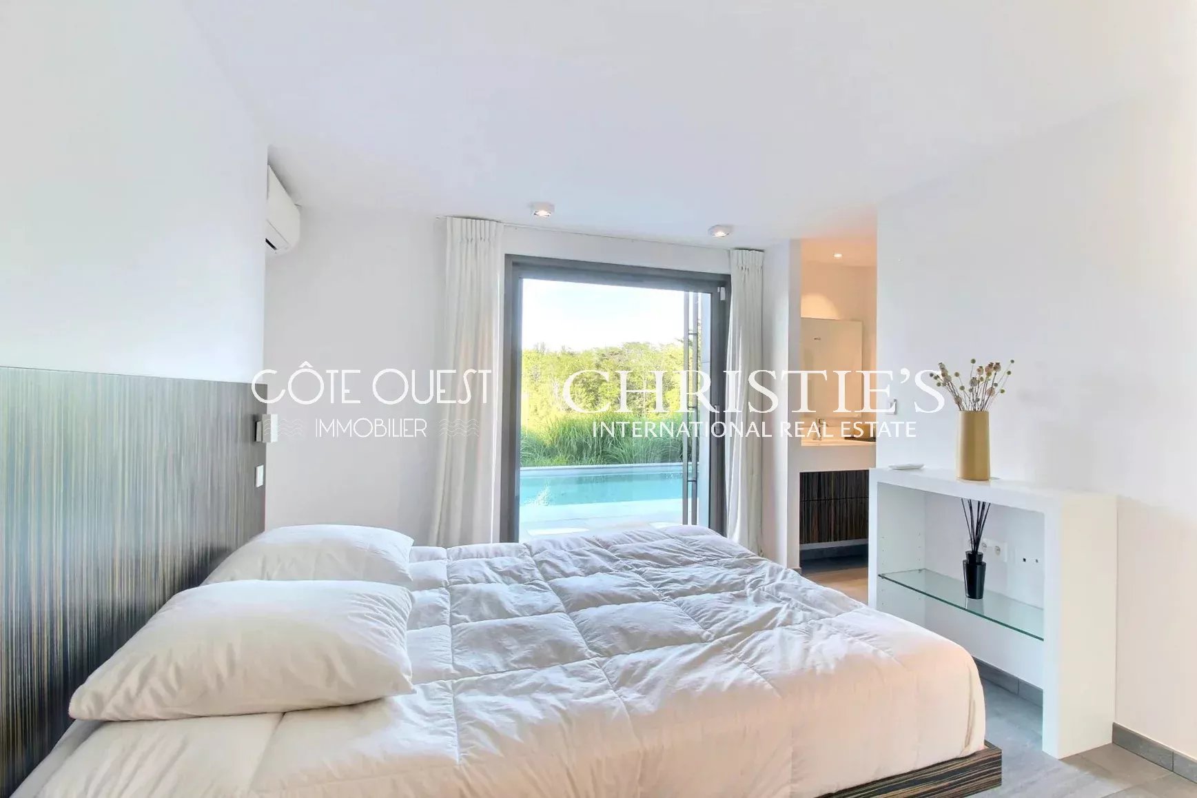 4 Bedroom Villa/Townhouse's Image 14