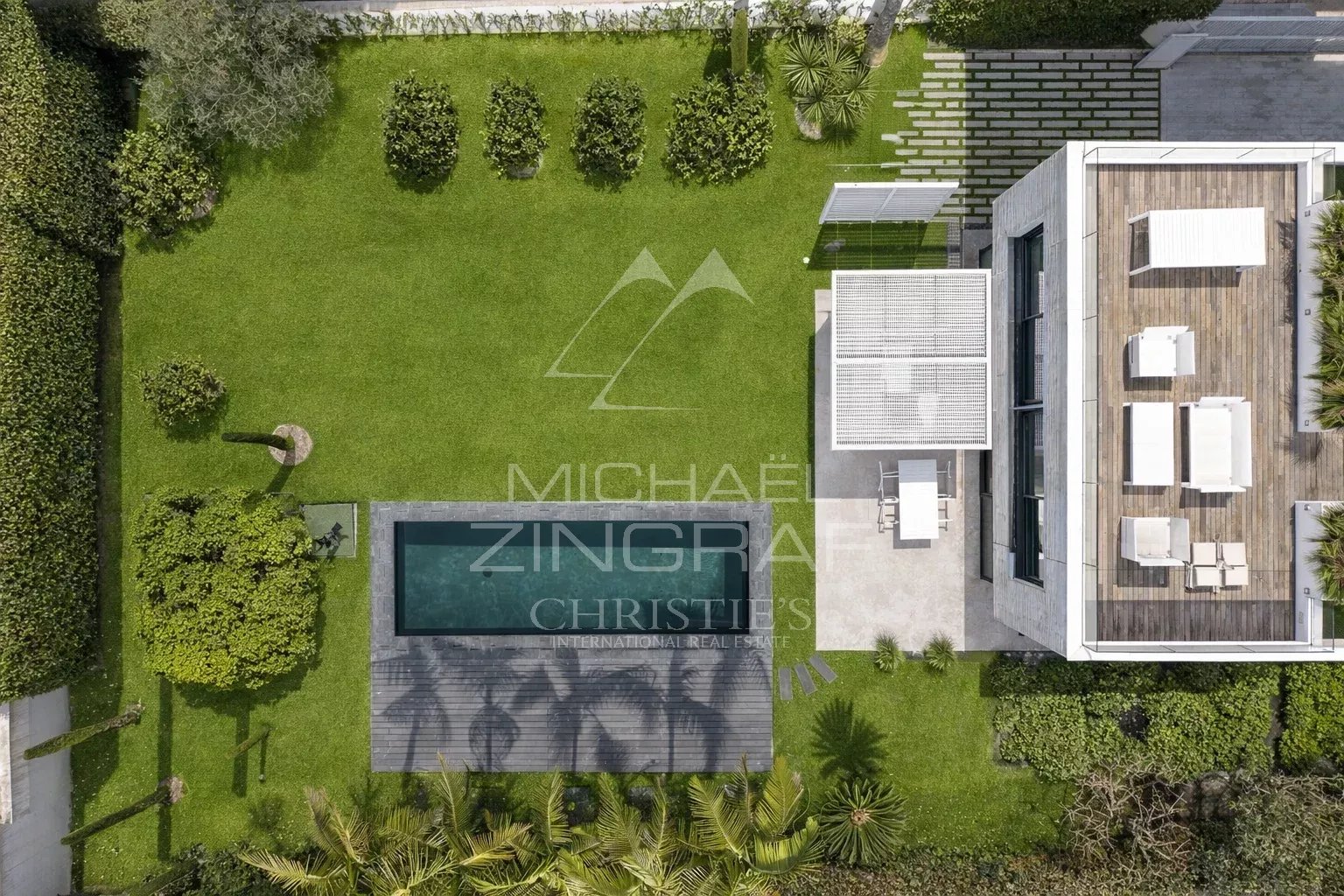 5 Bedroom Villa/Townhouse's Image 8
