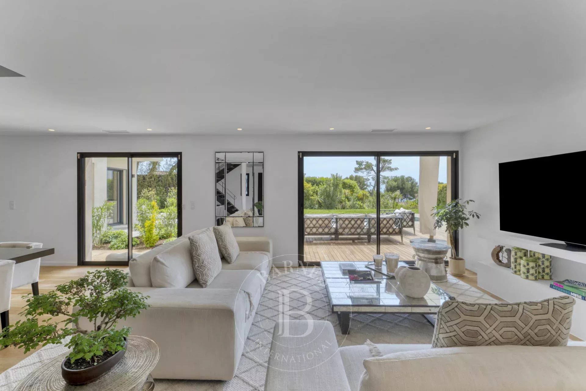 LE CANNET - NEO-PROVENCAL VILLA - SEA AND ESTÉREL VIEWS - picture 7