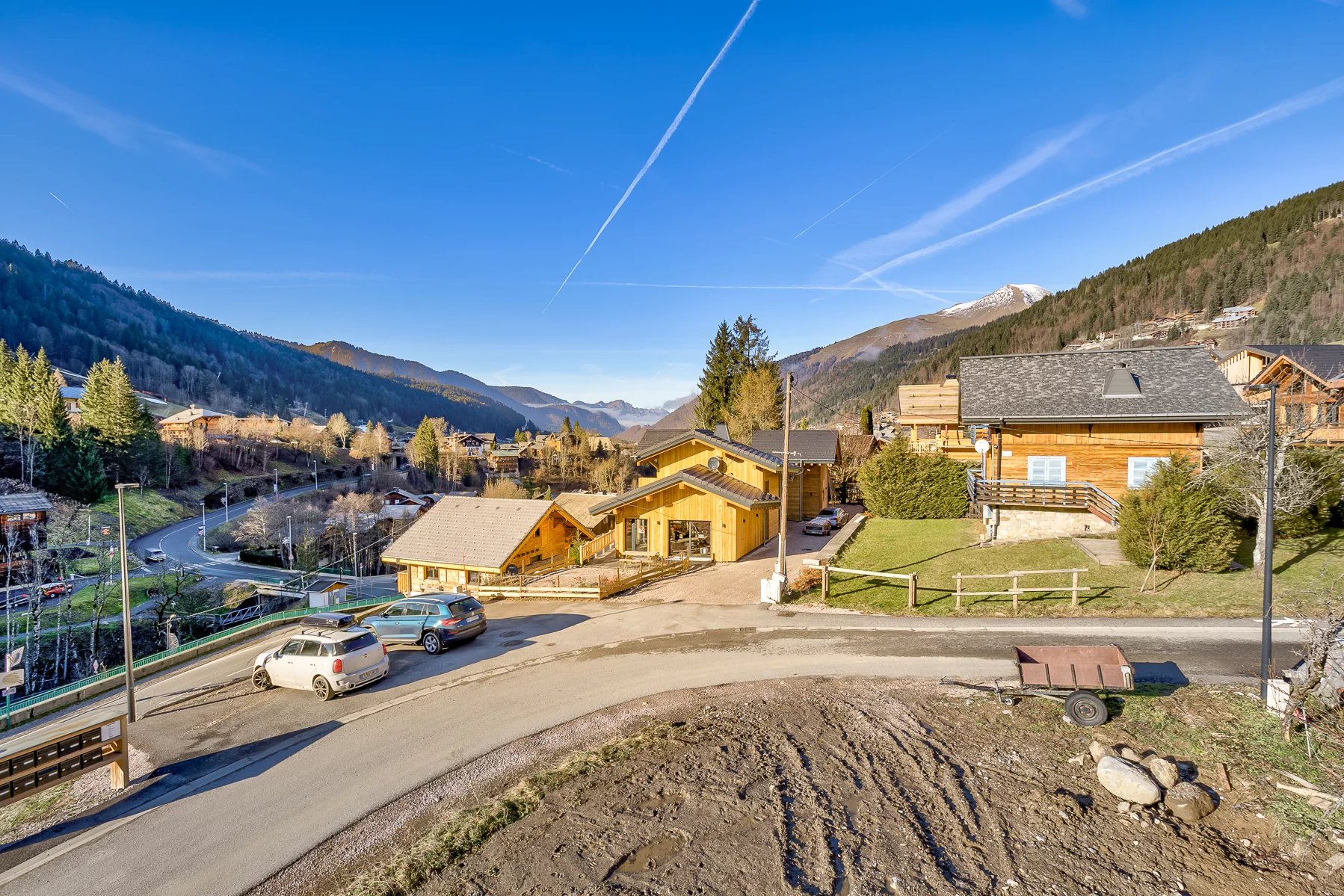Photo of MORZINE– Brand new 6-bedroom luxury chalet