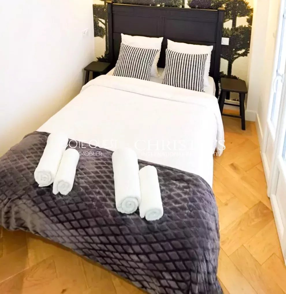 6 Bedroom Villa/Townhouse's Image 9