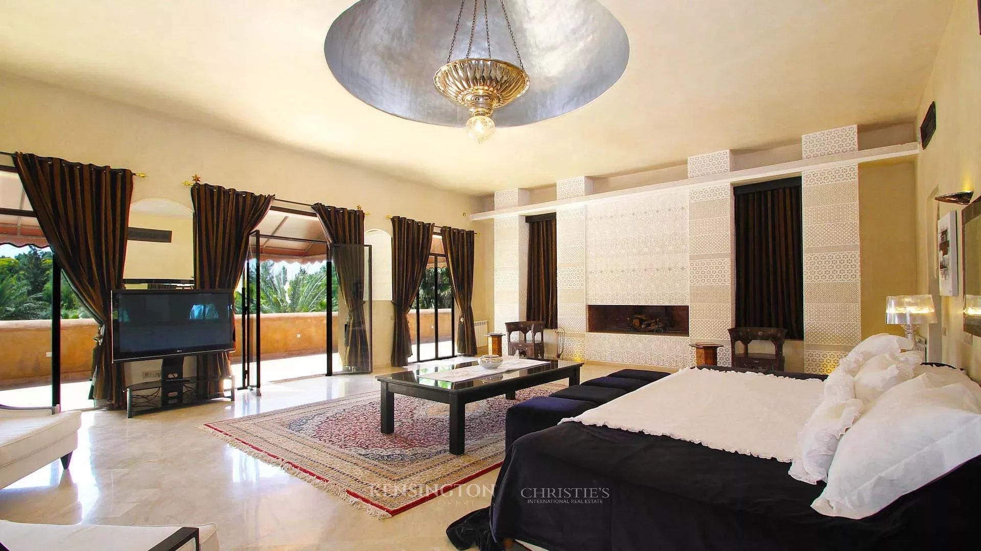 6 Bedroom Villa/Townhouse's Image 29