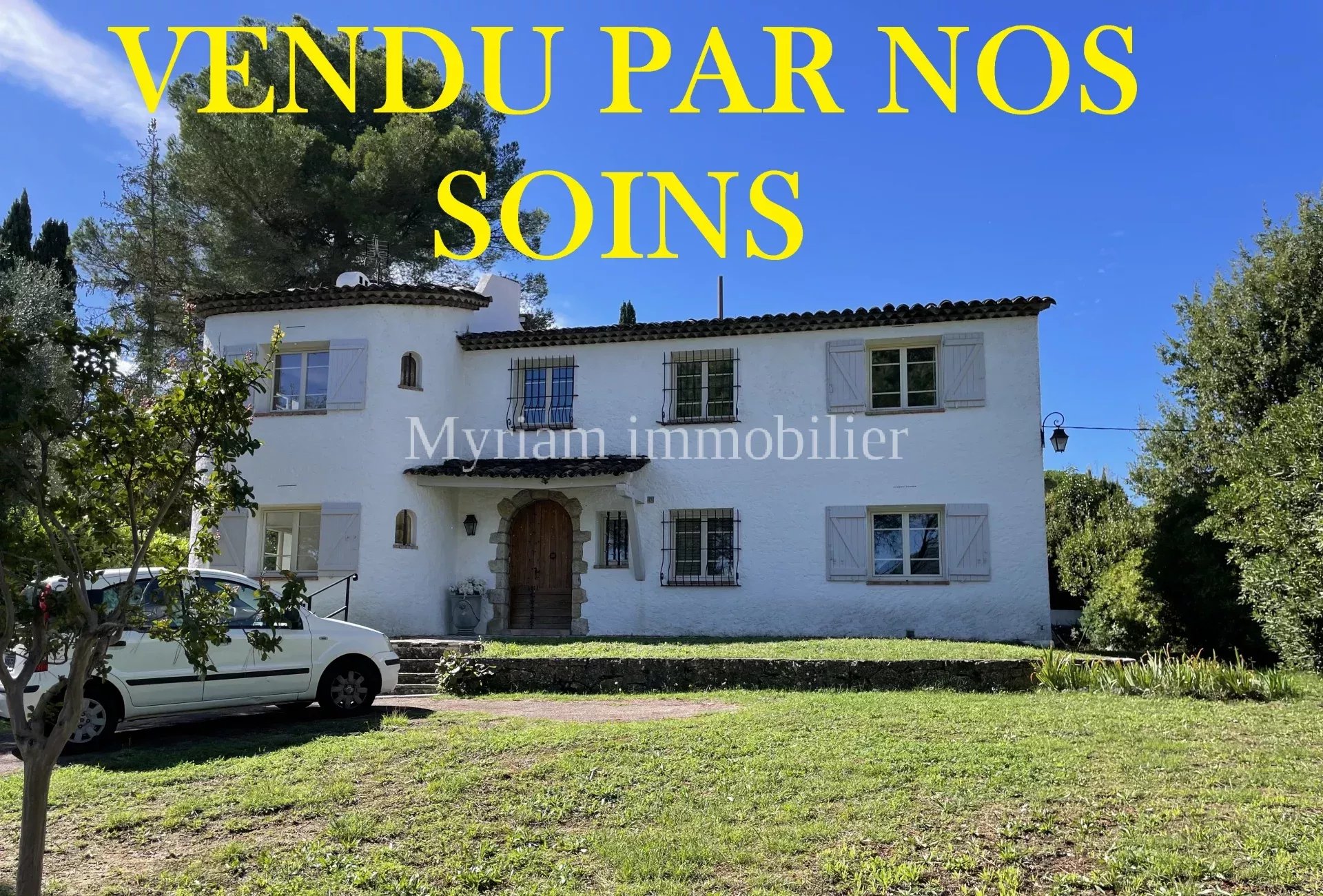 8 room property Open view in PEYMEINADE