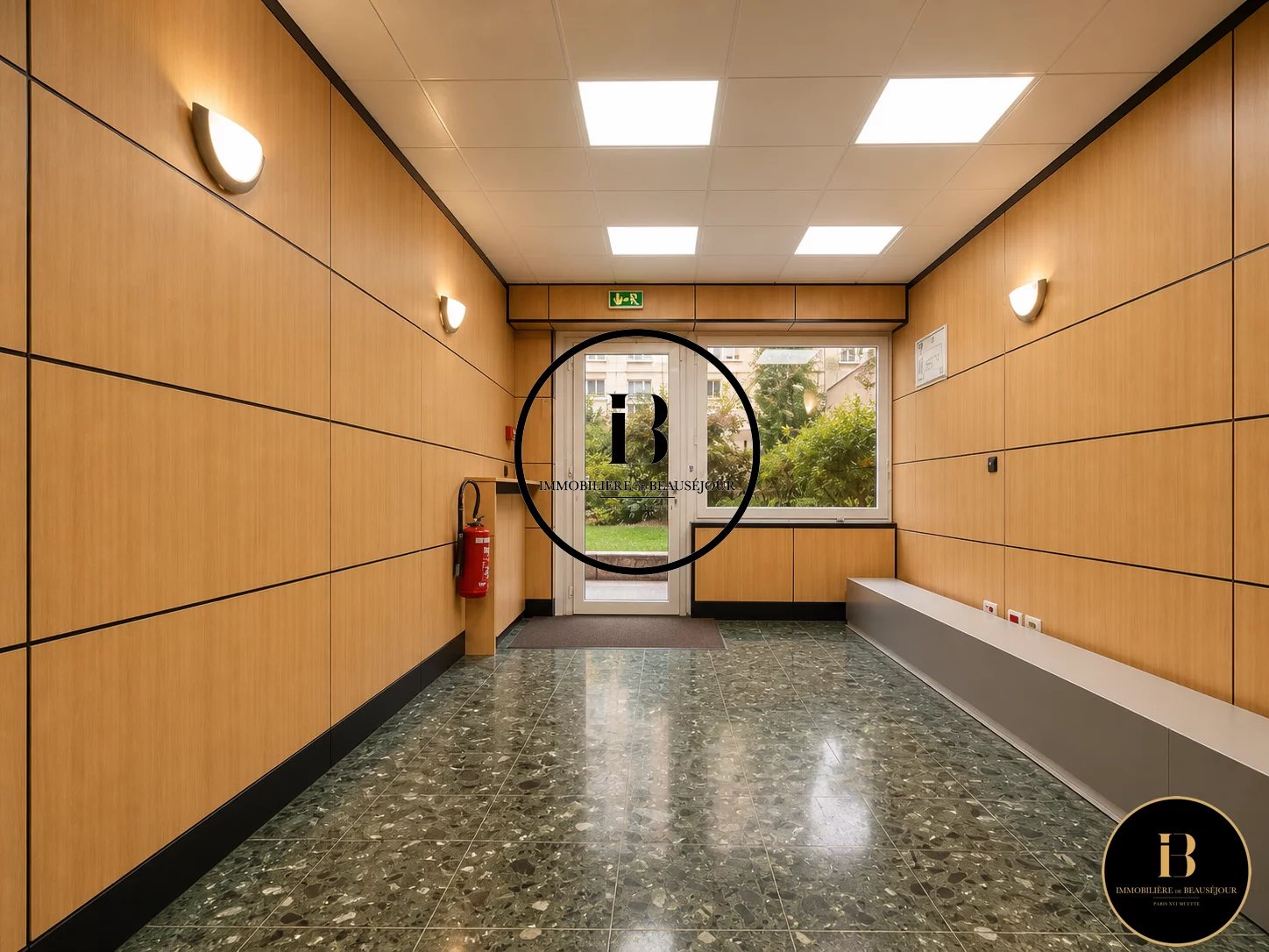 Local commercial • 110 m² • Paris 17ème • Saussure
