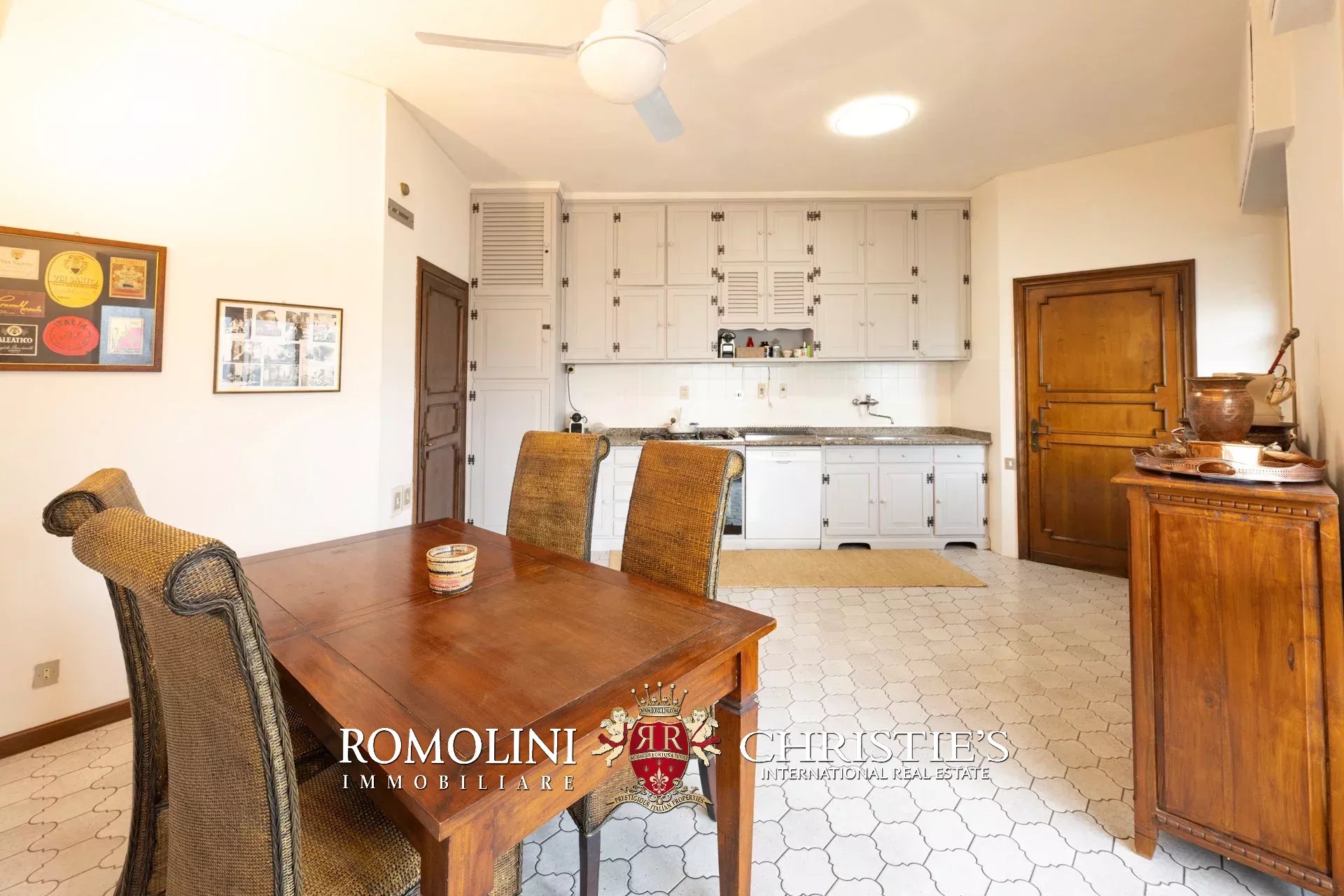 4 Bedroom Apartment/Flat's Image 17