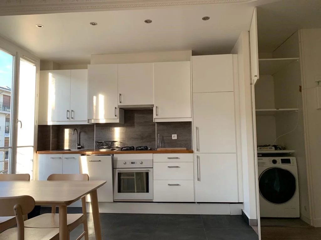 Appartement de 2 pièces de 43m² à Saint-Mandé - Image Array