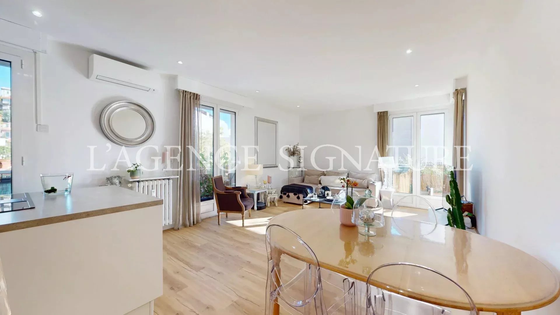 Agence immobilière de 
