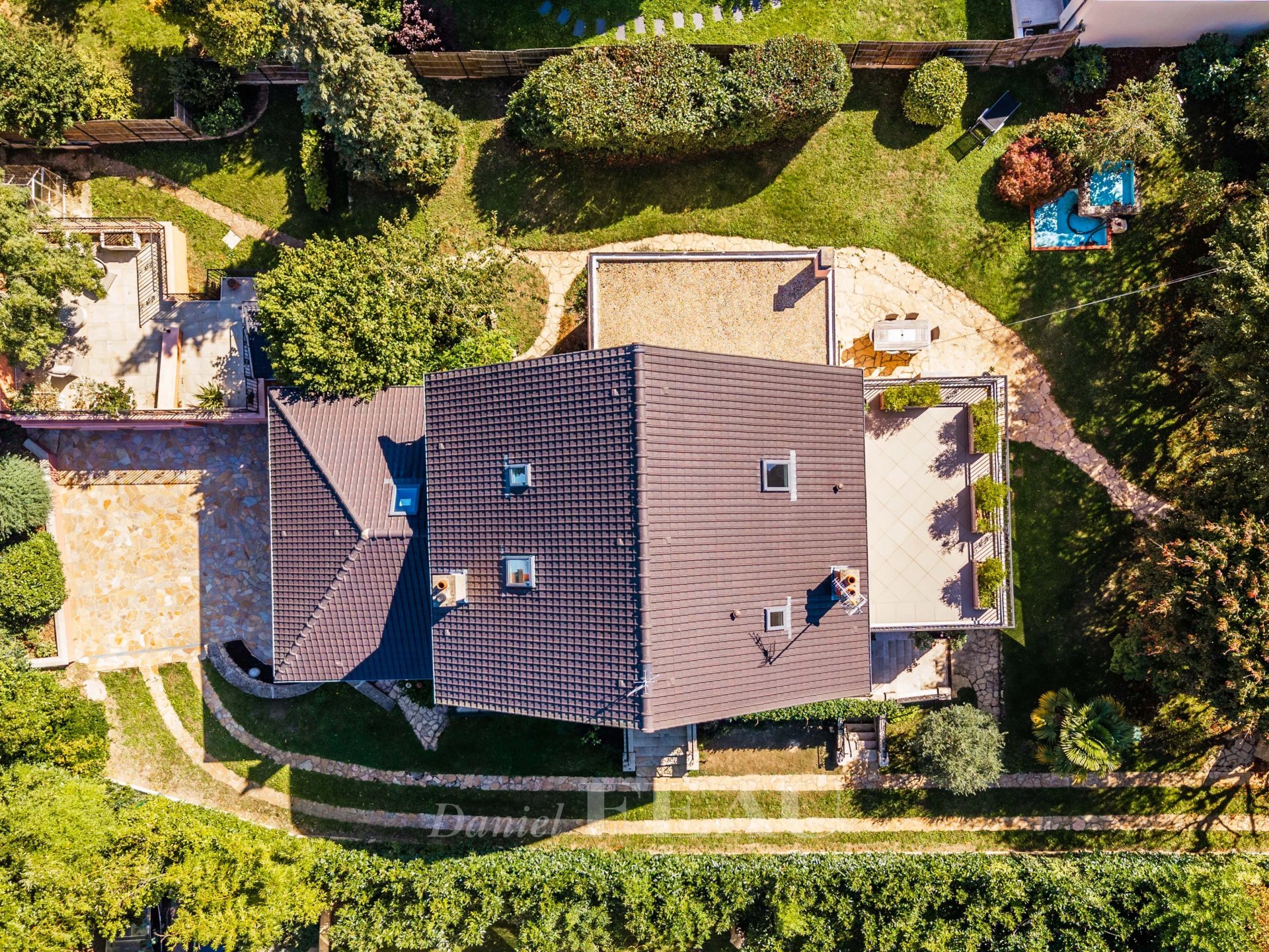 7 Bedroom Villa/Townhouse's Image 18