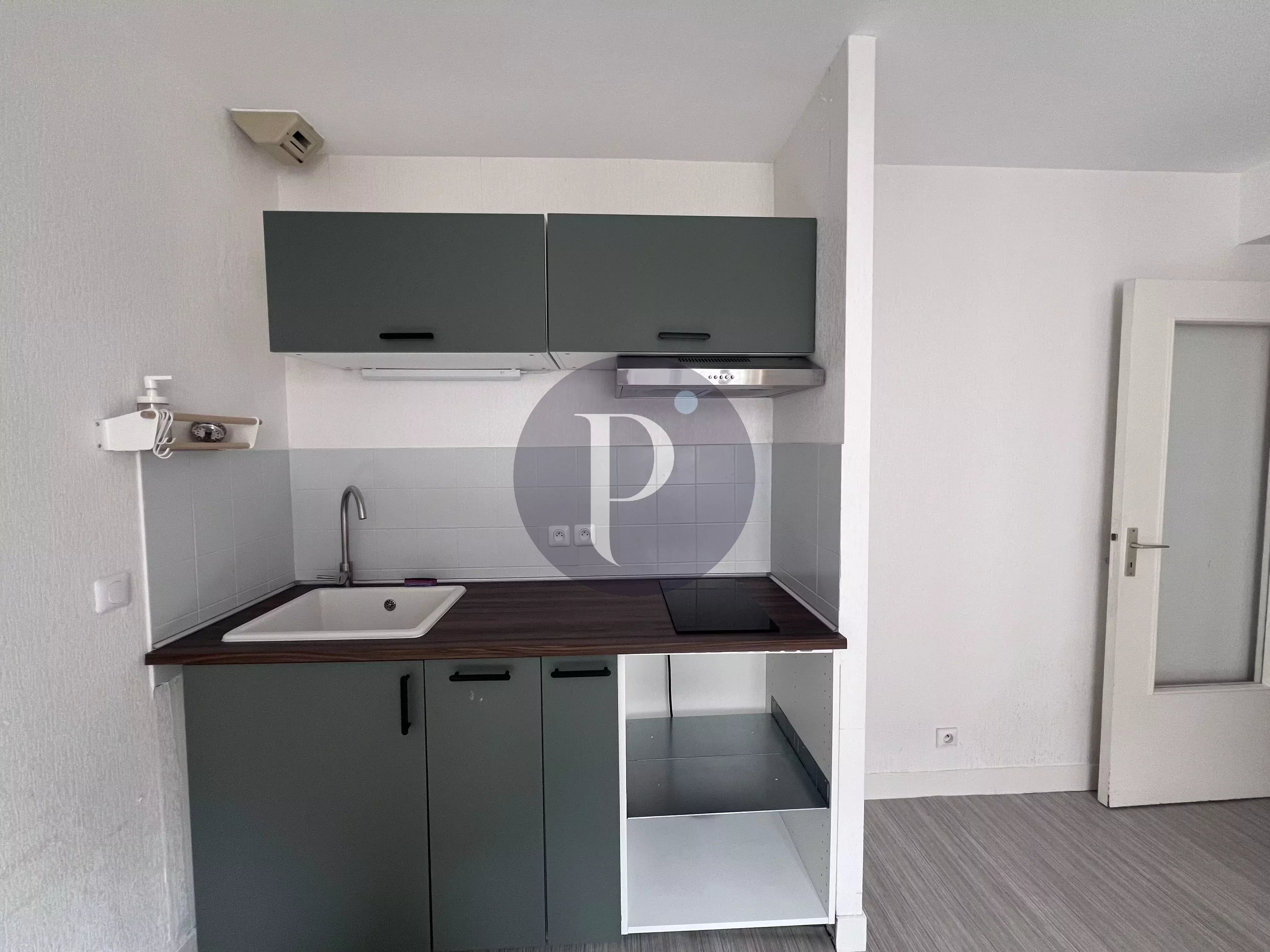 location-appartement-2-pieces-verrieres-le-buisson-83877256