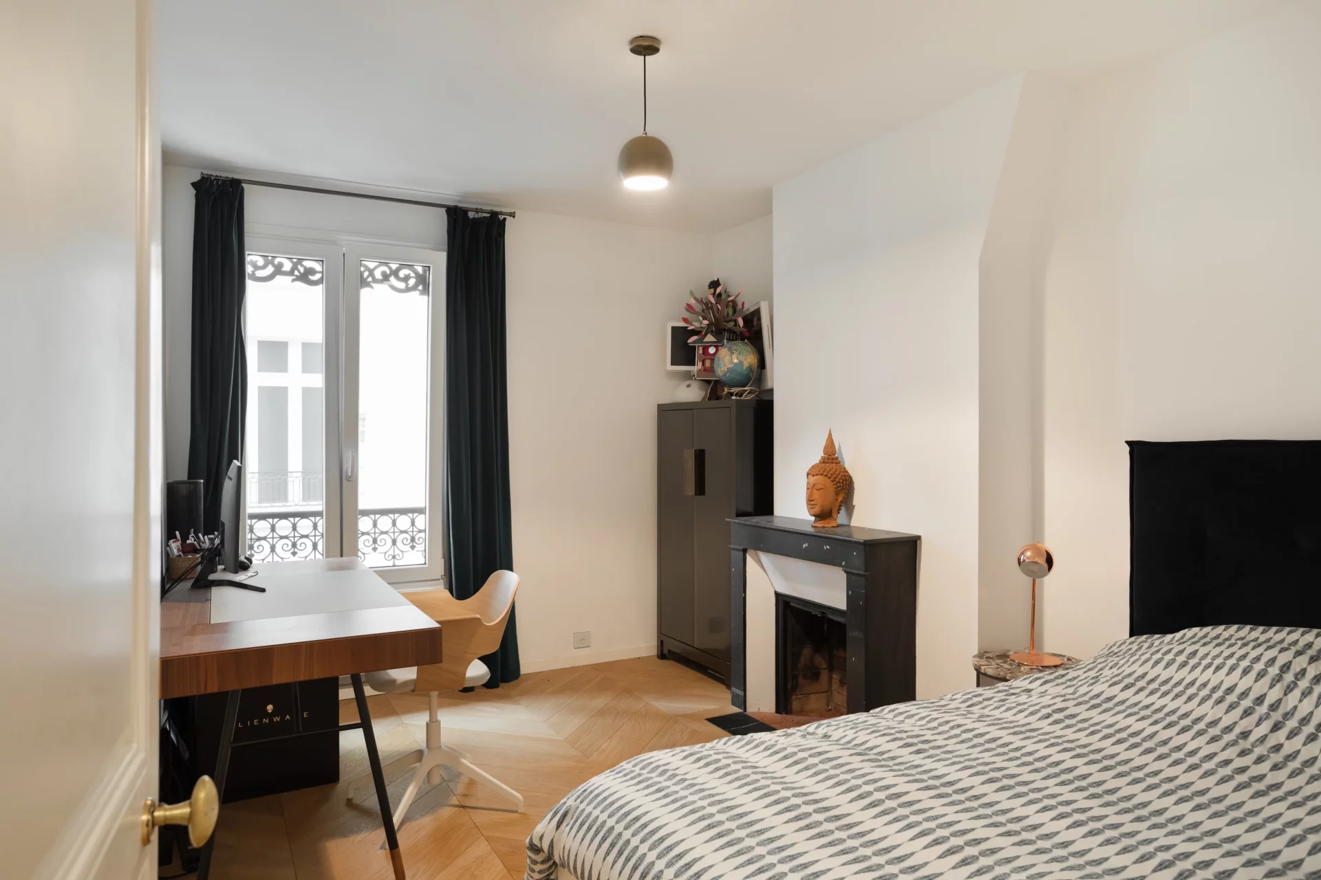 Paris 7e - ESPLANADE DES INVALIDES