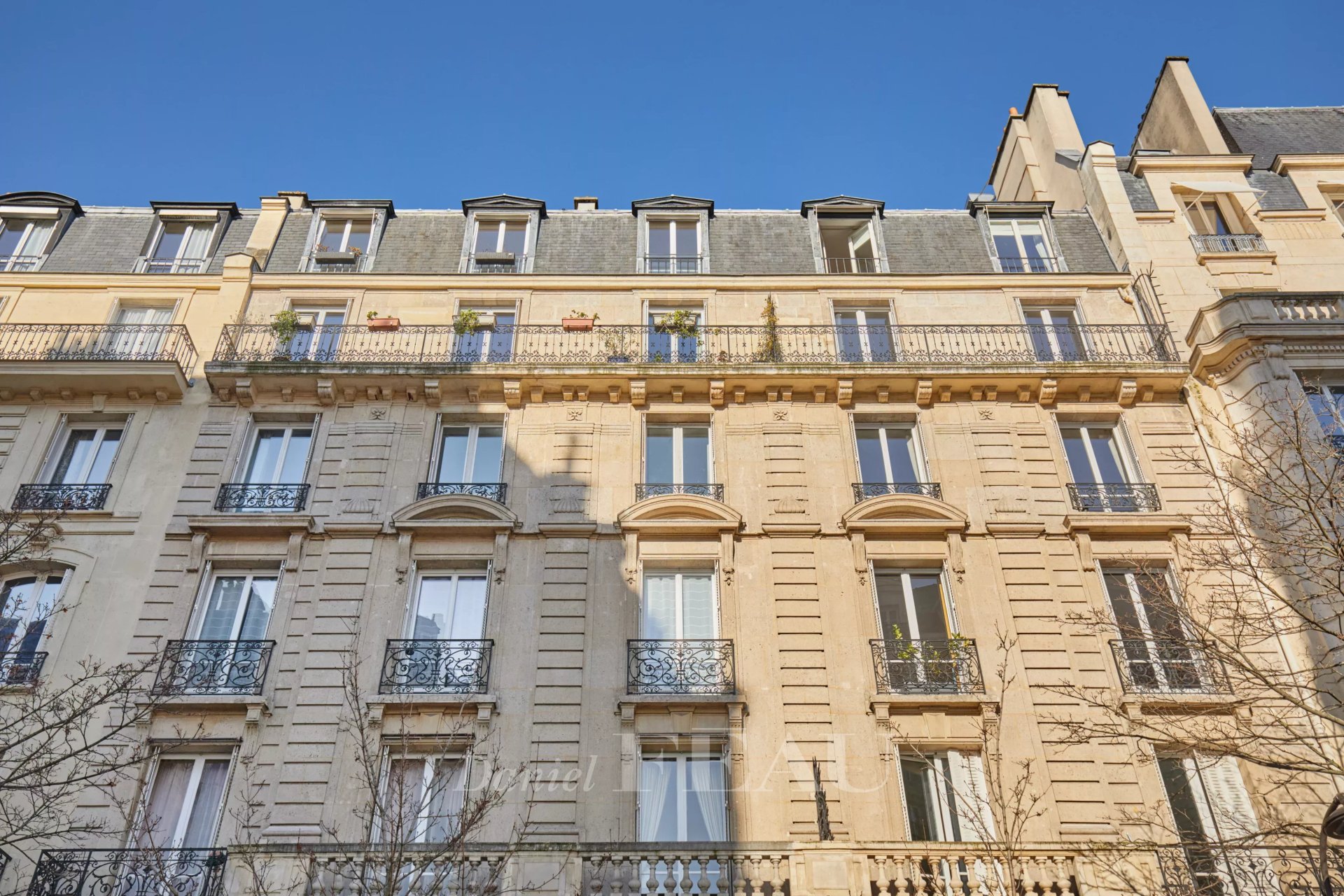 1 Bedroom Apartment/Flat's Image 11