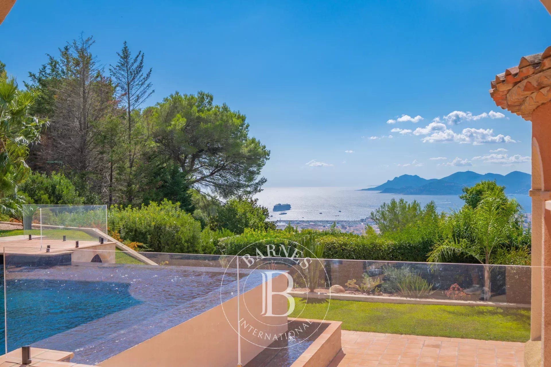 Villa Cannes - picture 8