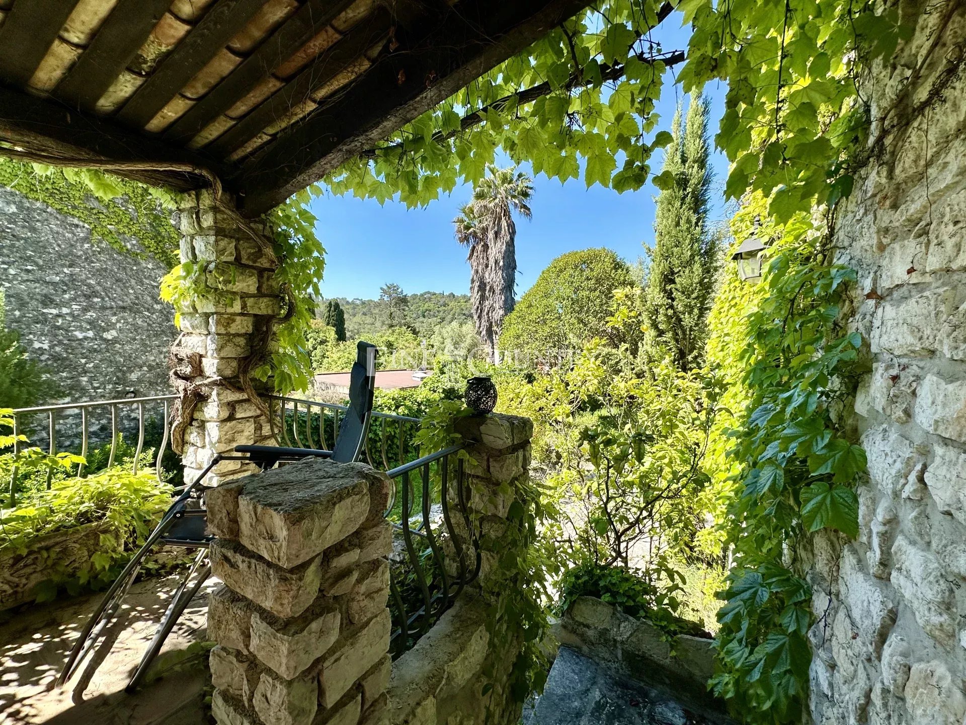 Photo of Village house to renovate for sale La Colle sur Loup