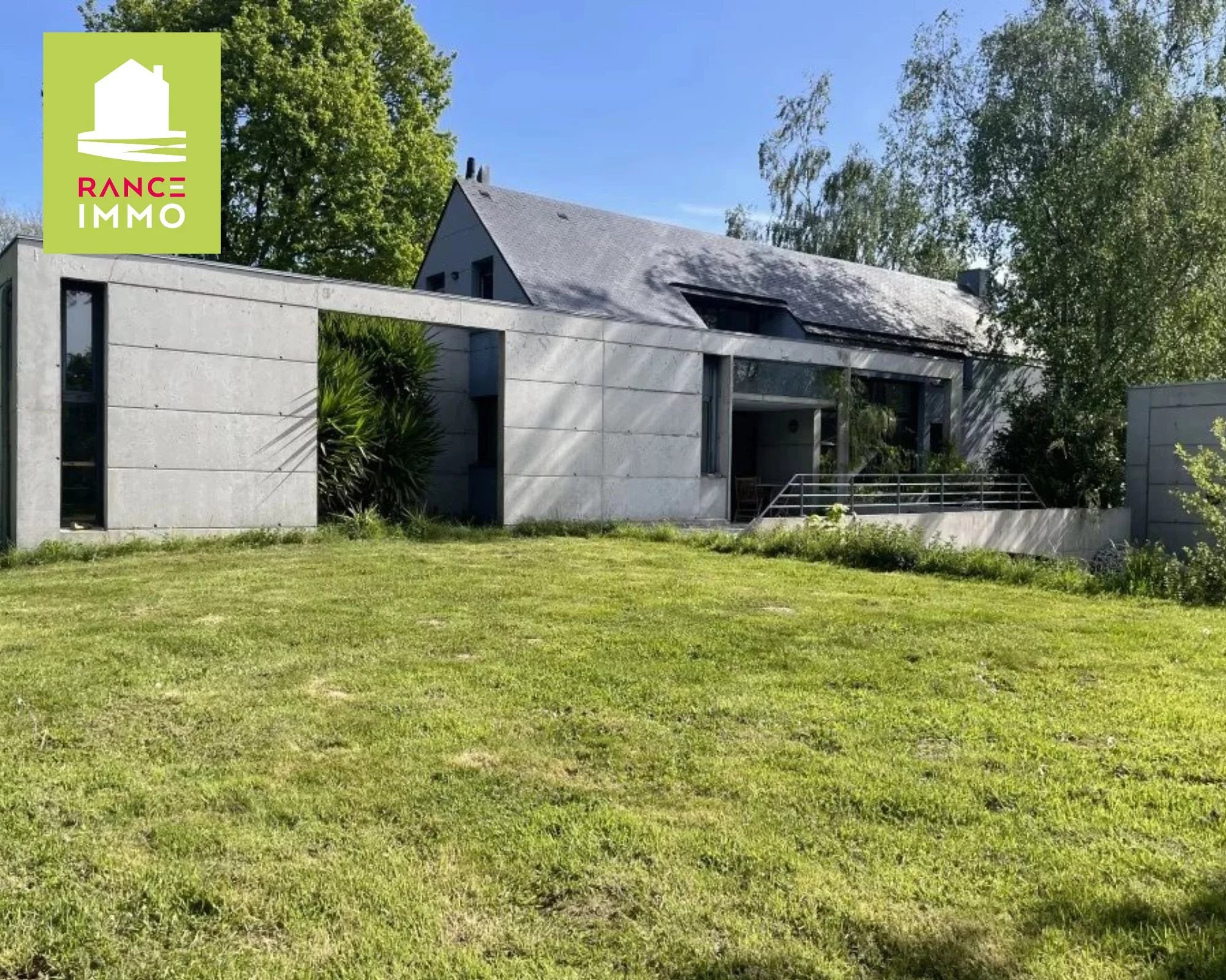 Maison d’Architecte –BORDS DE RANCE –