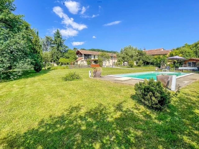 Village house for sale Haget, Gers