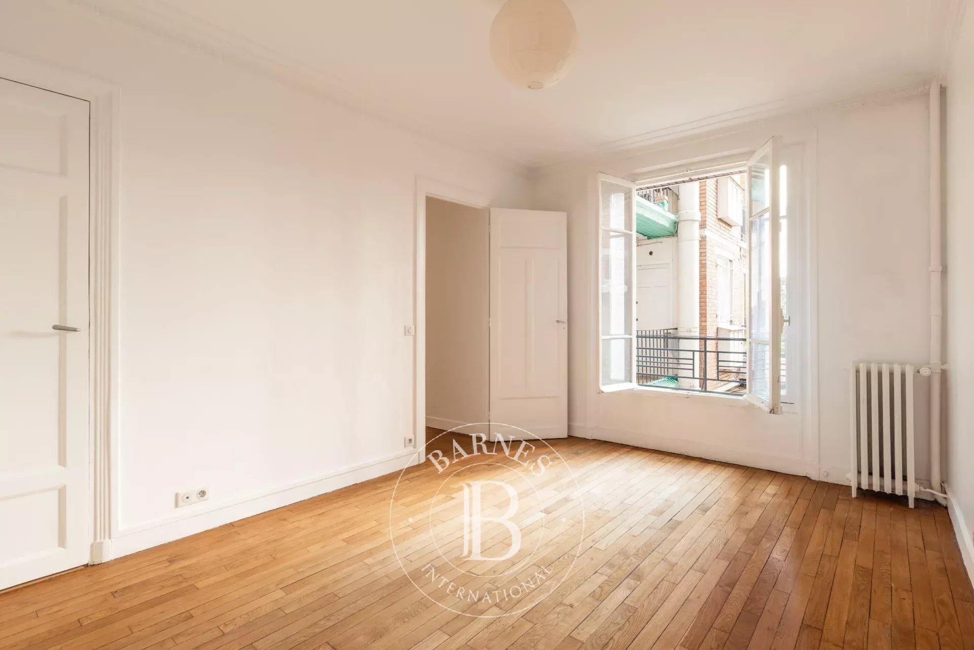 Paris  - Apartment 4 Bedrooms - picture 9