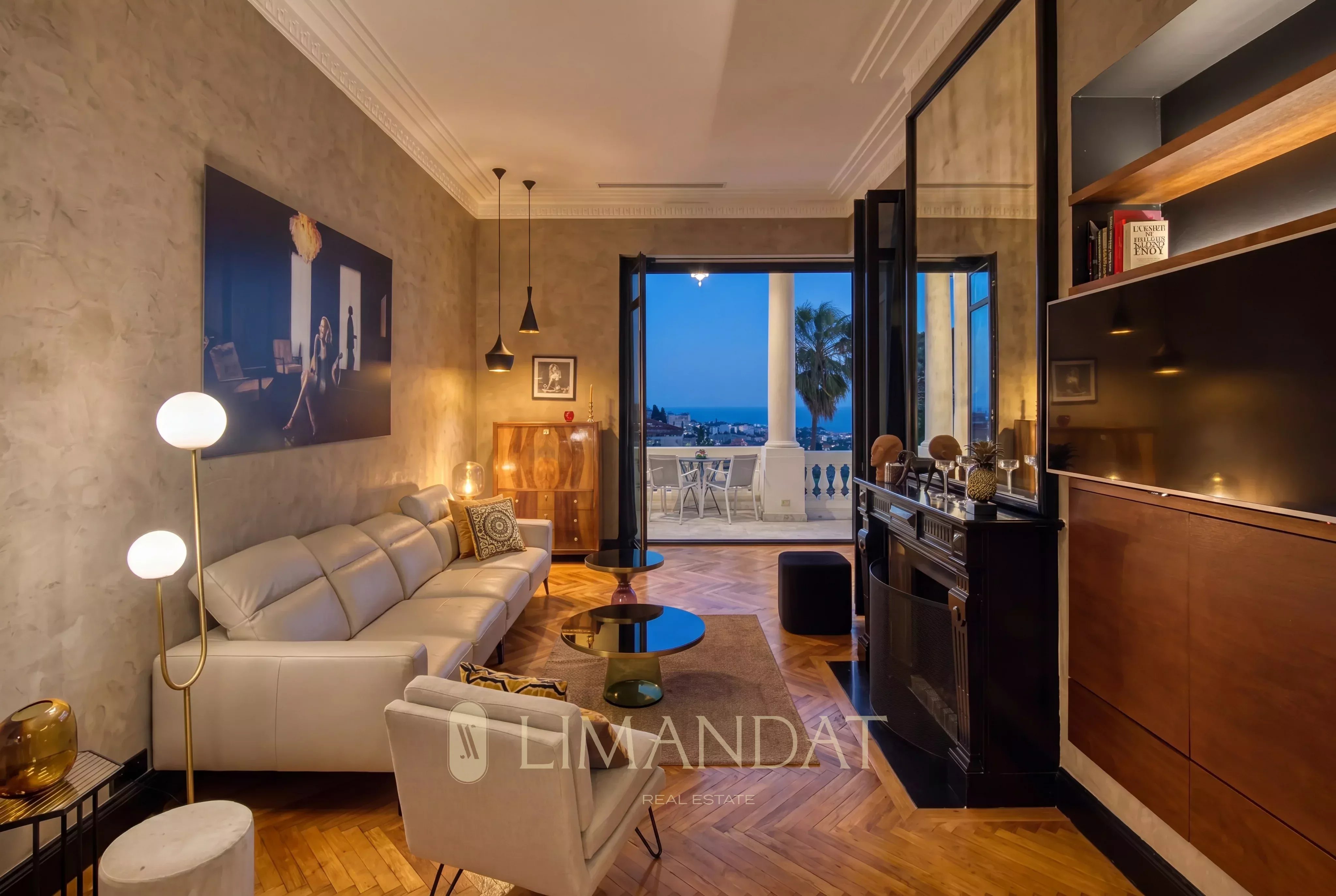 Location longue durée | Nice – Villa Belle Époque 5 suites, vue mer, piscine chauffée, jardin luxuriant