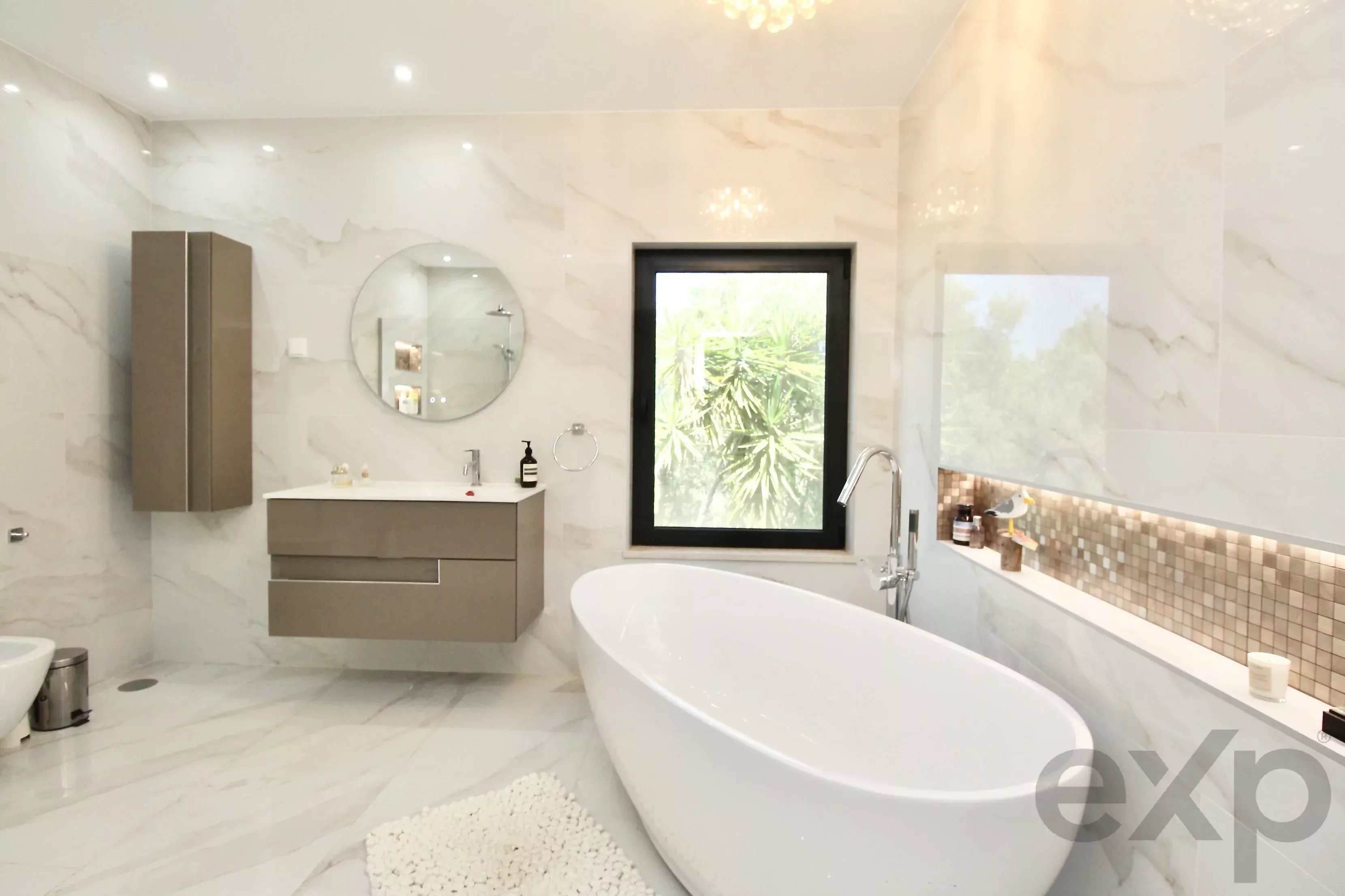 Stunning Sea-View Villa with Heated Pool, Guest Annex, Double Garage and Independent Ruin 87110490 image 16