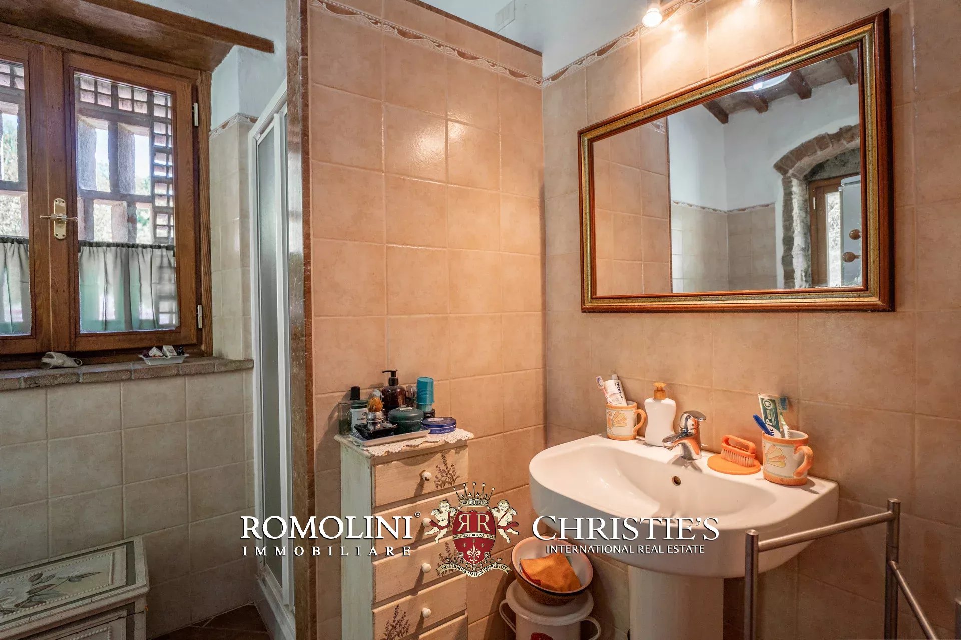 6 Bedroom Villa/Townhouse's Image 98