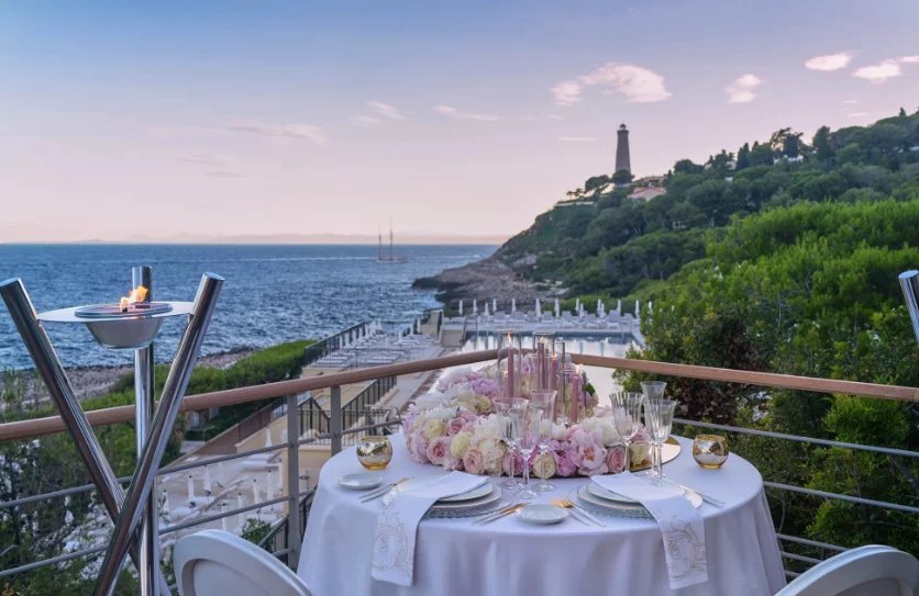 RESTAURANT CÔTE D’AZUR – AFFAIRE RÉPUTÉE