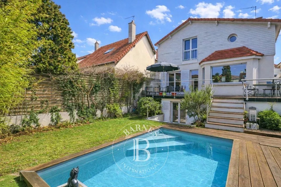 Casa Rueil-Malmaison  -  ref 86645479 (picture 1)