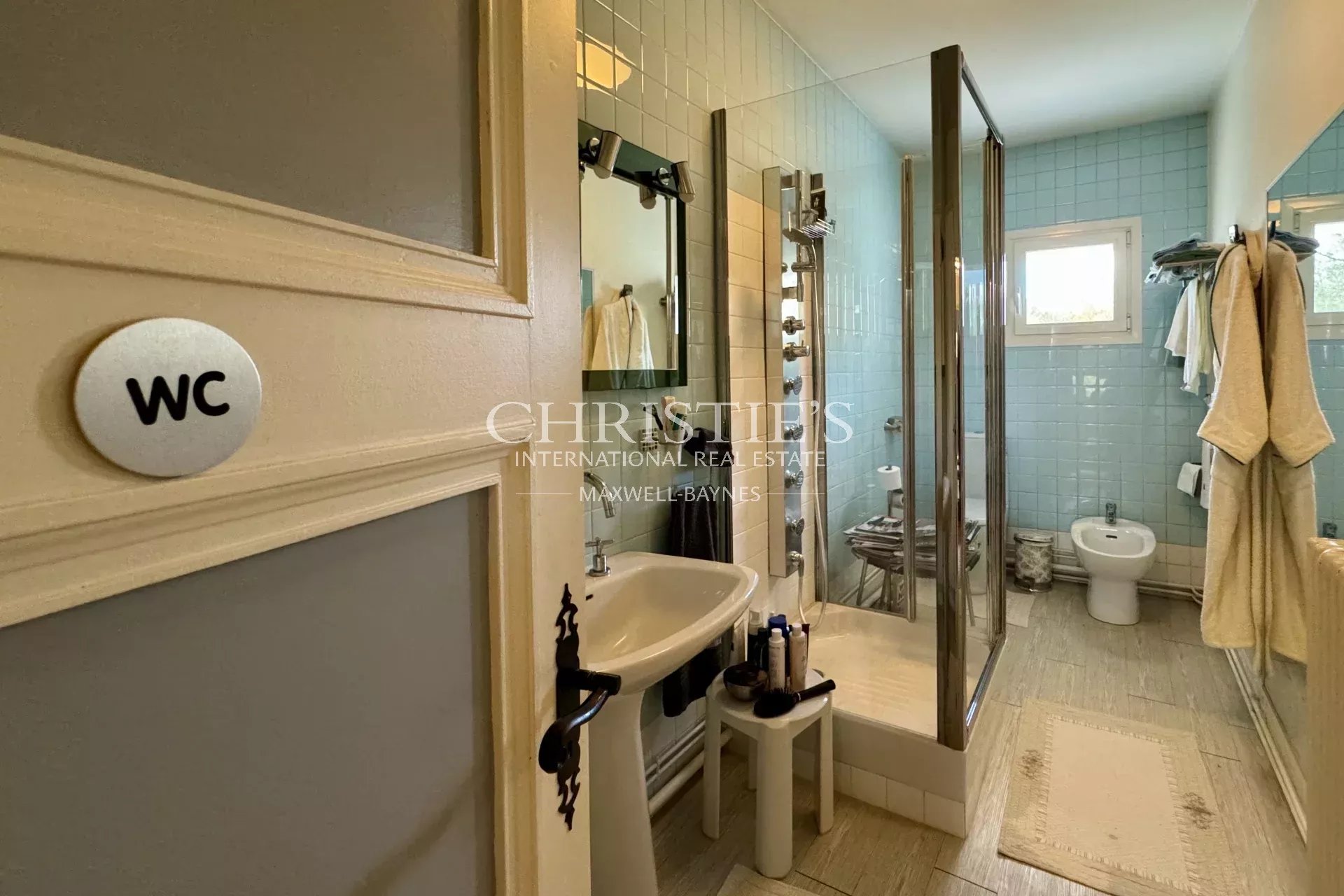 5 Bedroom Villa/Townhouse's Image 18