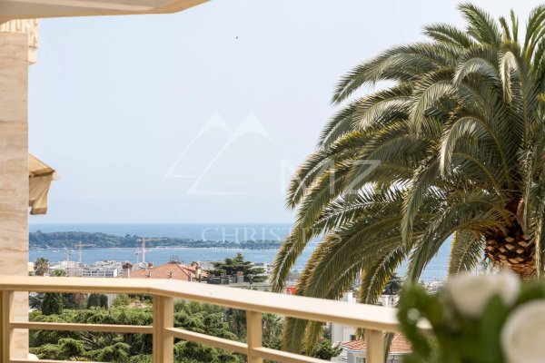 Superb apartment with panoramic sea view — photo 6